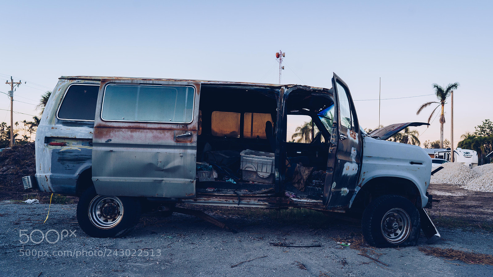Sony a7R II sample photo. Everglades city | abandoned van photography