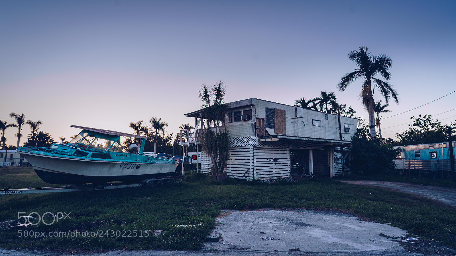 Sony a7R II sample photo. Everglades city | damaged trailer photography