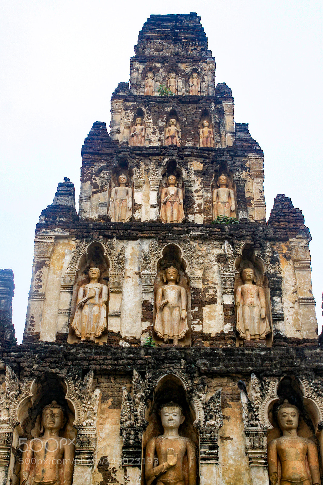 Canon EOS 50D sample photo. Square chedi, wat chamadevi photography