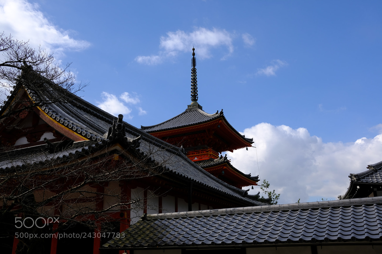 Fujifilm X-T20 sample photo. Kiyomizu-dera's red pagoda photography