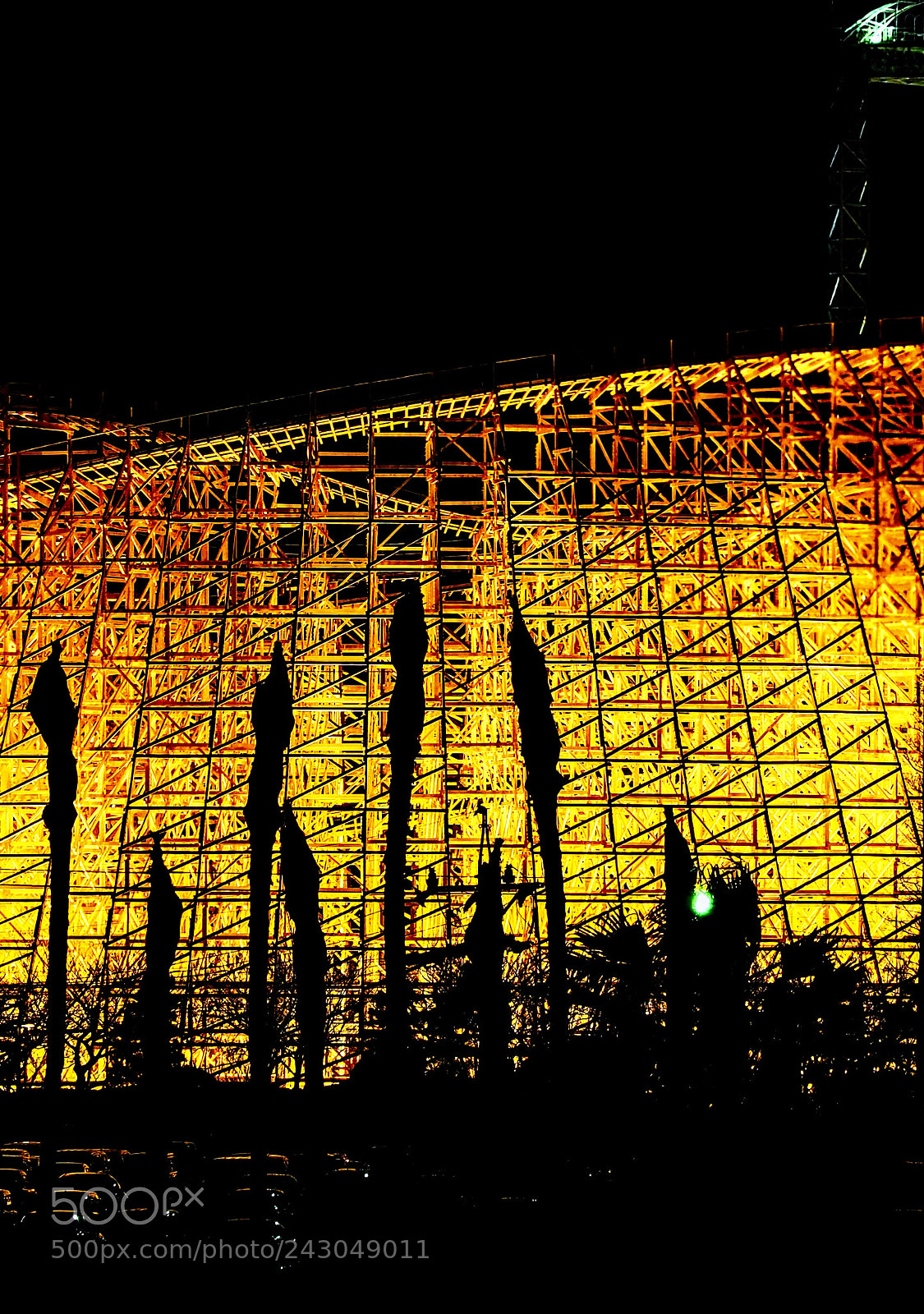 Olympus OM-D E-M10 II sample photo. Wooden roller coaster photography