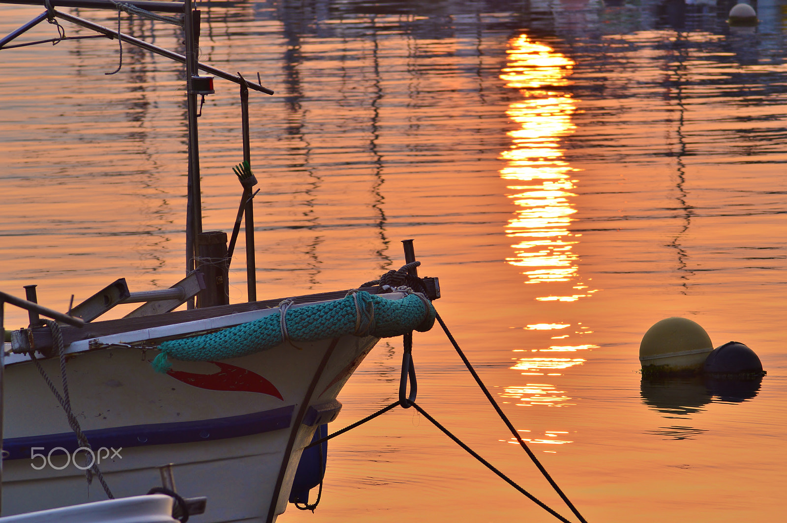 AF Zoom-Nikkor 70-300mm f/4-5.6D ED sample photo. Sunrise......spring seascapes photography