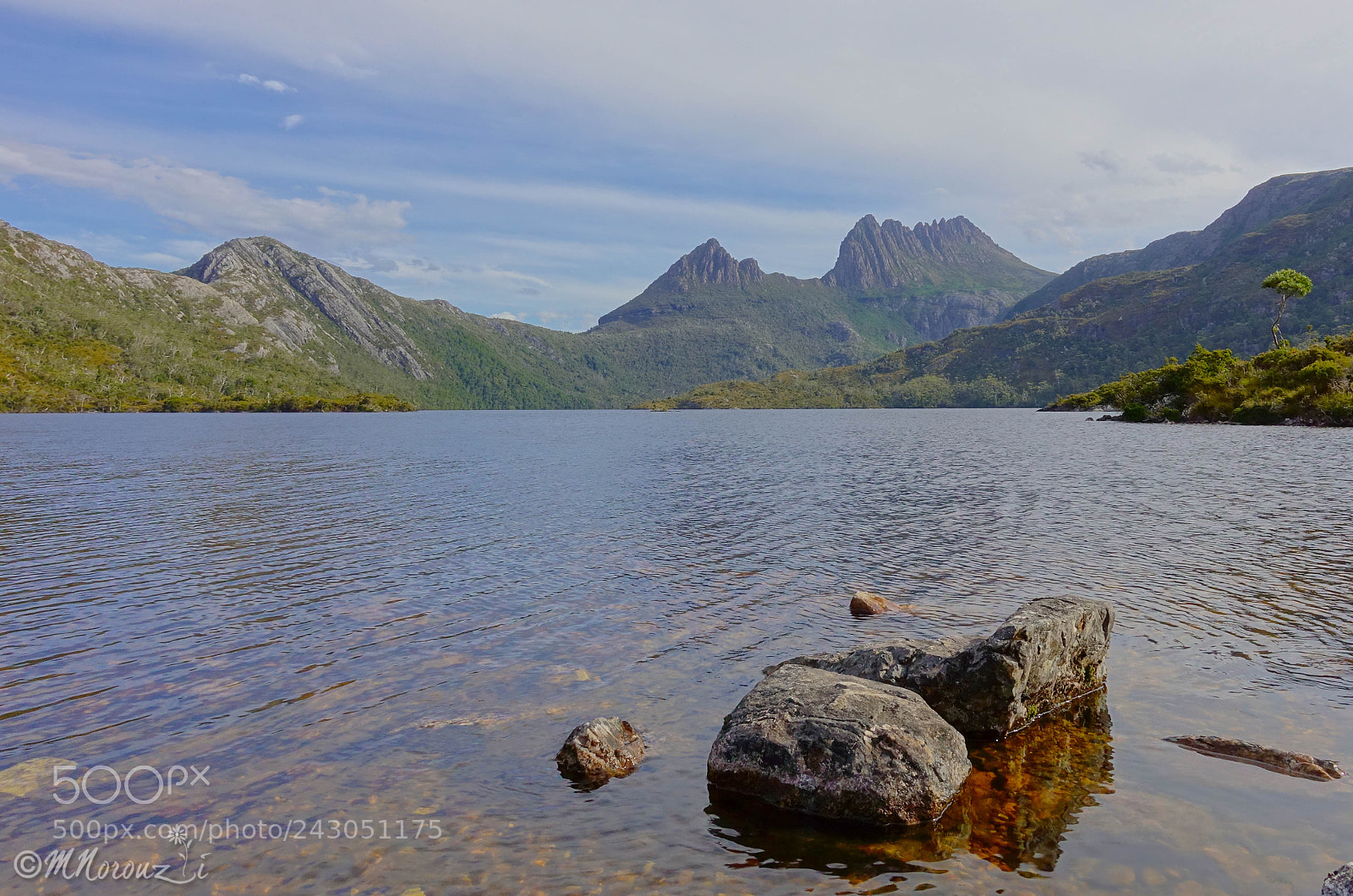 Sony Cyber-shot DSC-RX100 IV sample photo. Cradle mountain from lake photography