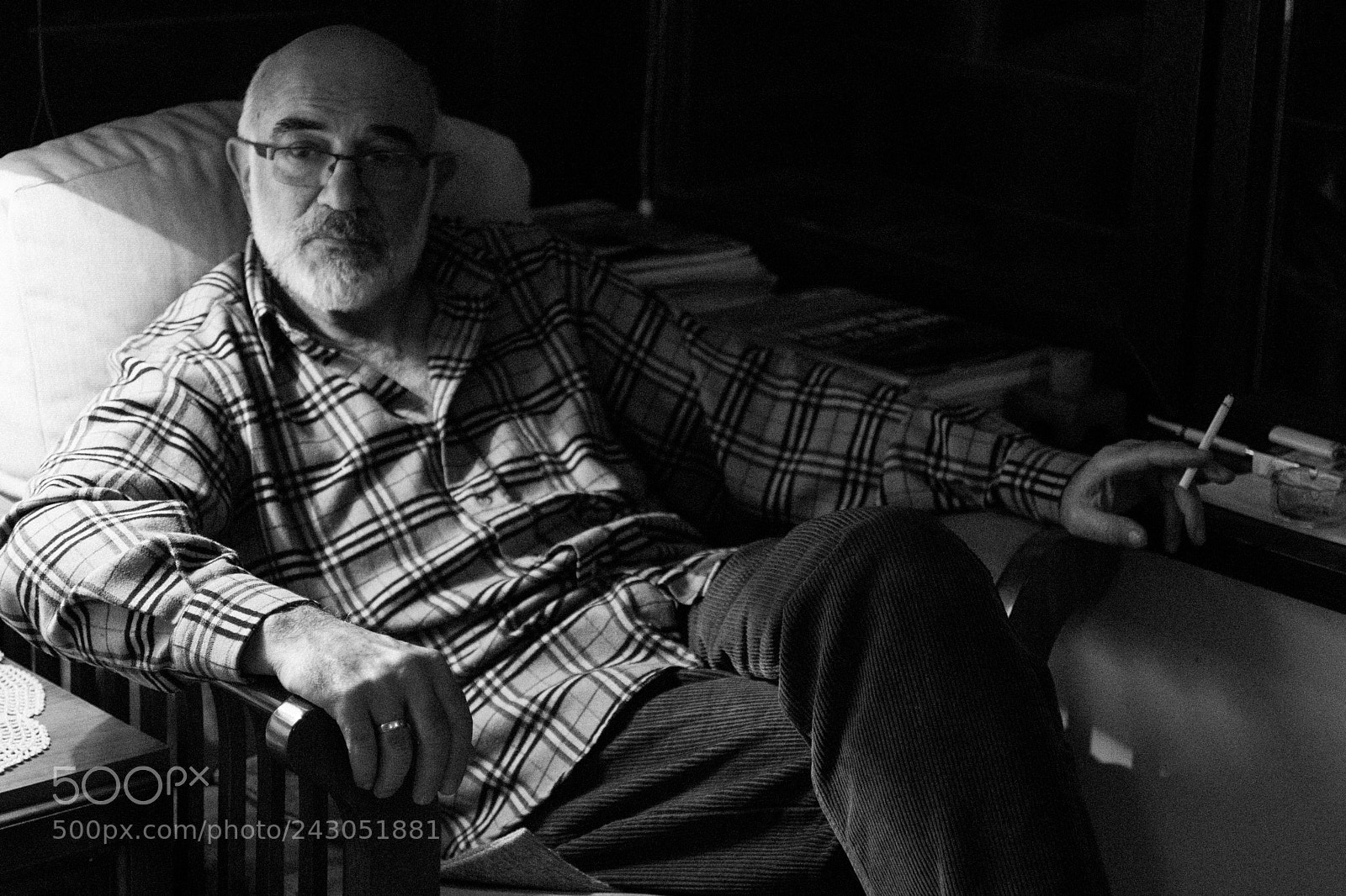 Canon EOS 800D (EOS Rebel T7i / EOS Kiss X9i) sample photo. My father <3 photography