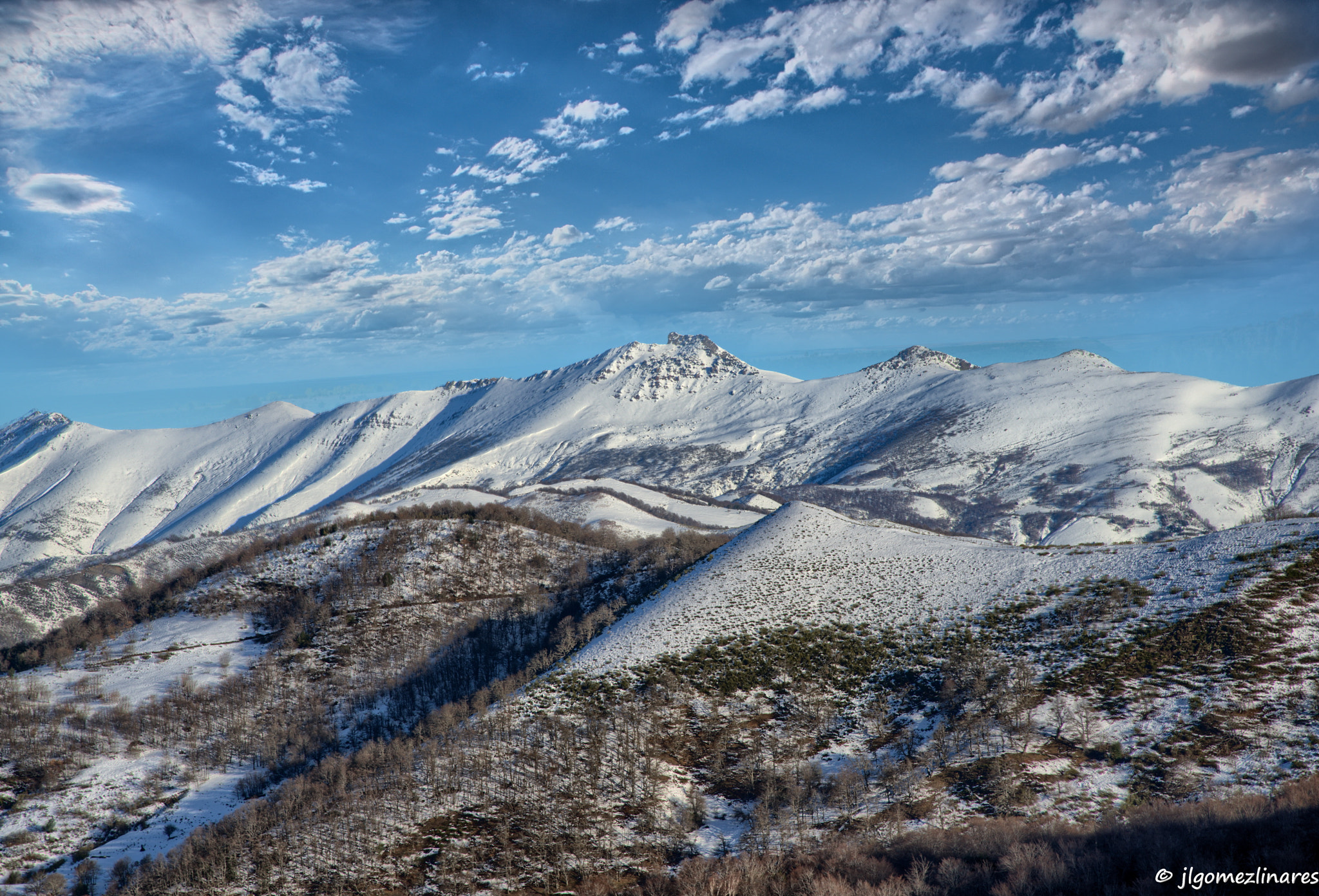 Nikon AF-S Nikkor 24-120mm F4G ED VR sample photo. Sierra de peñasagra photography