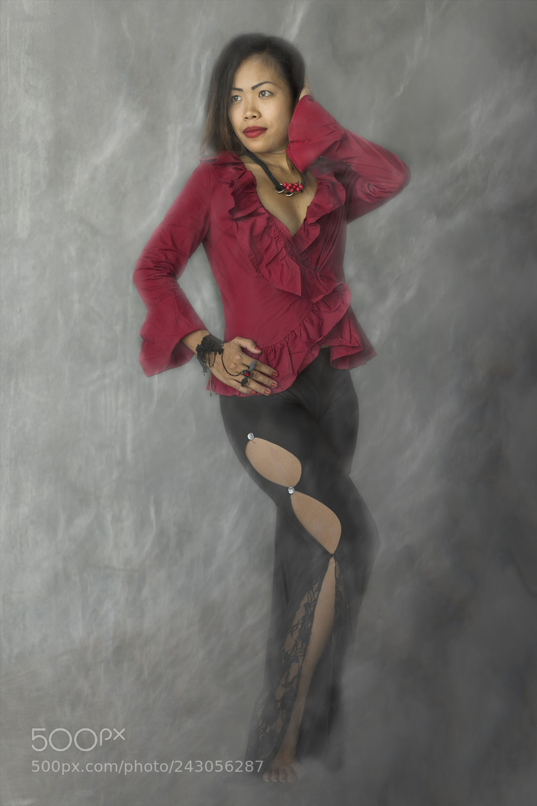 Nikon D810 sample photo. Red fog girl photography