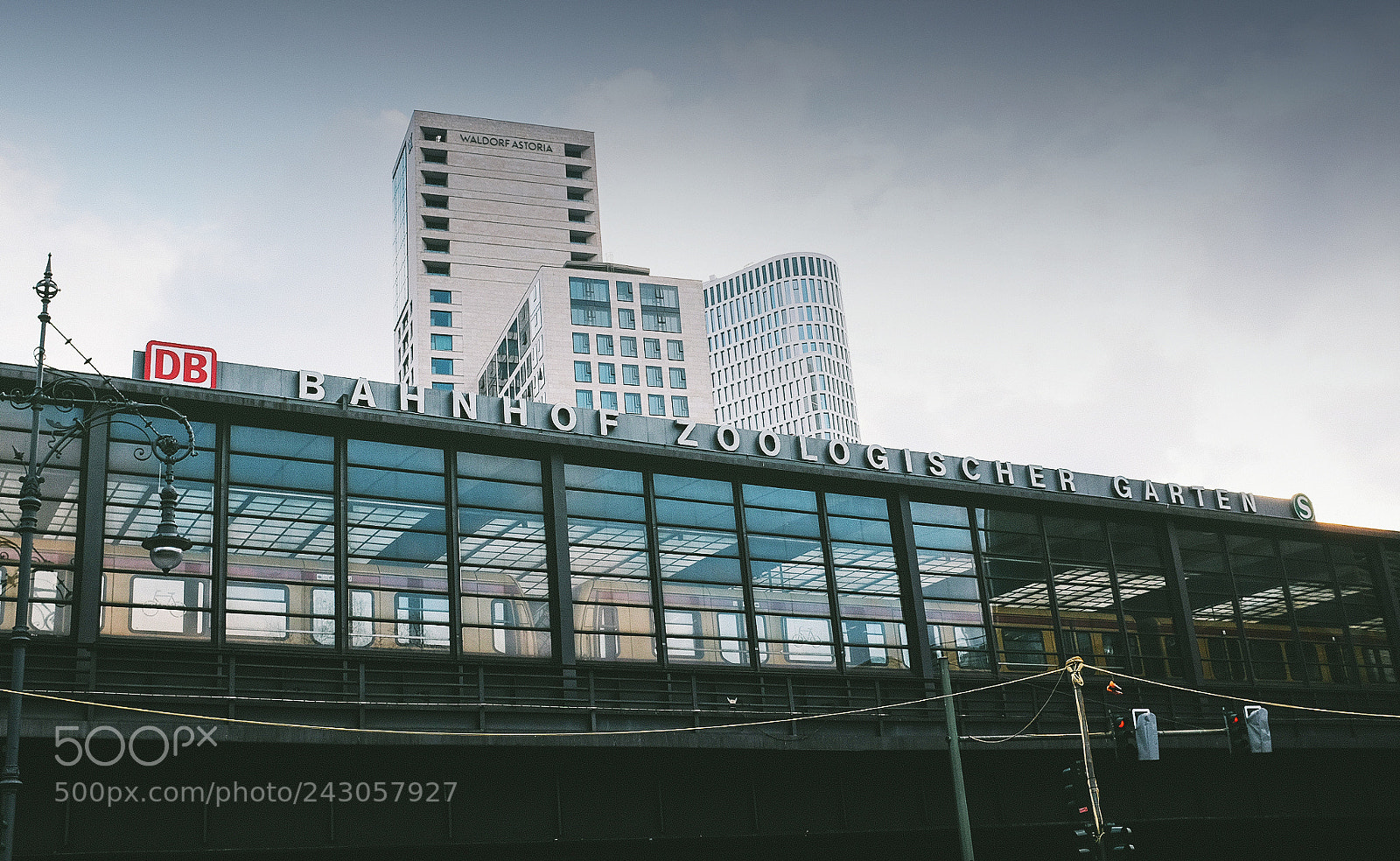 Fujifilm X100T sample photo. Zoo station photography