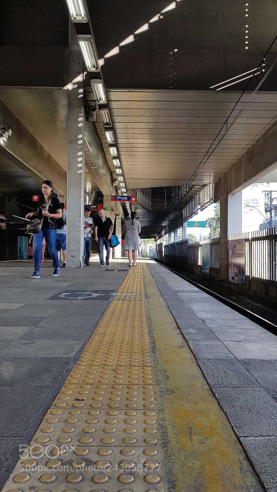 Samsung Galaxy S8+ sample photo. Untitled photography