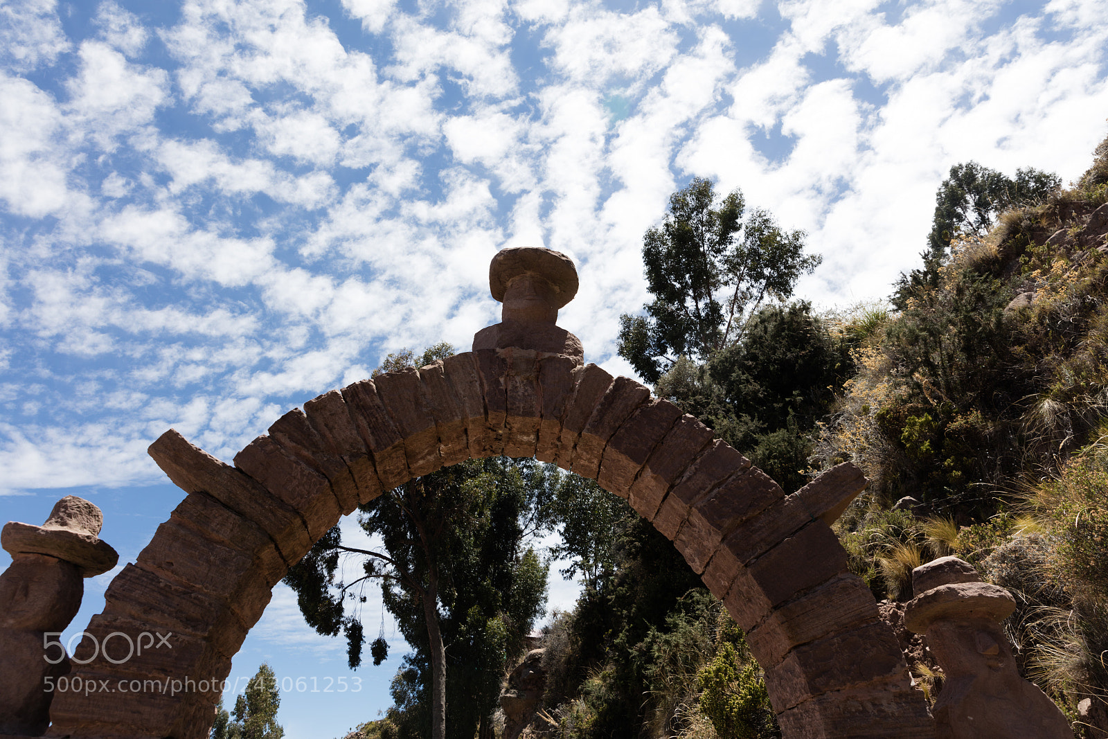 Canon EOS 5DS R sample photo. Arc on taquile photography