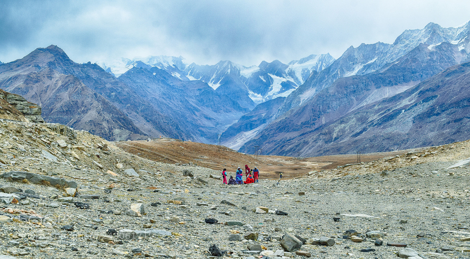 Canon EOS 7D Mark II sample photo. Way to hanuman base photography