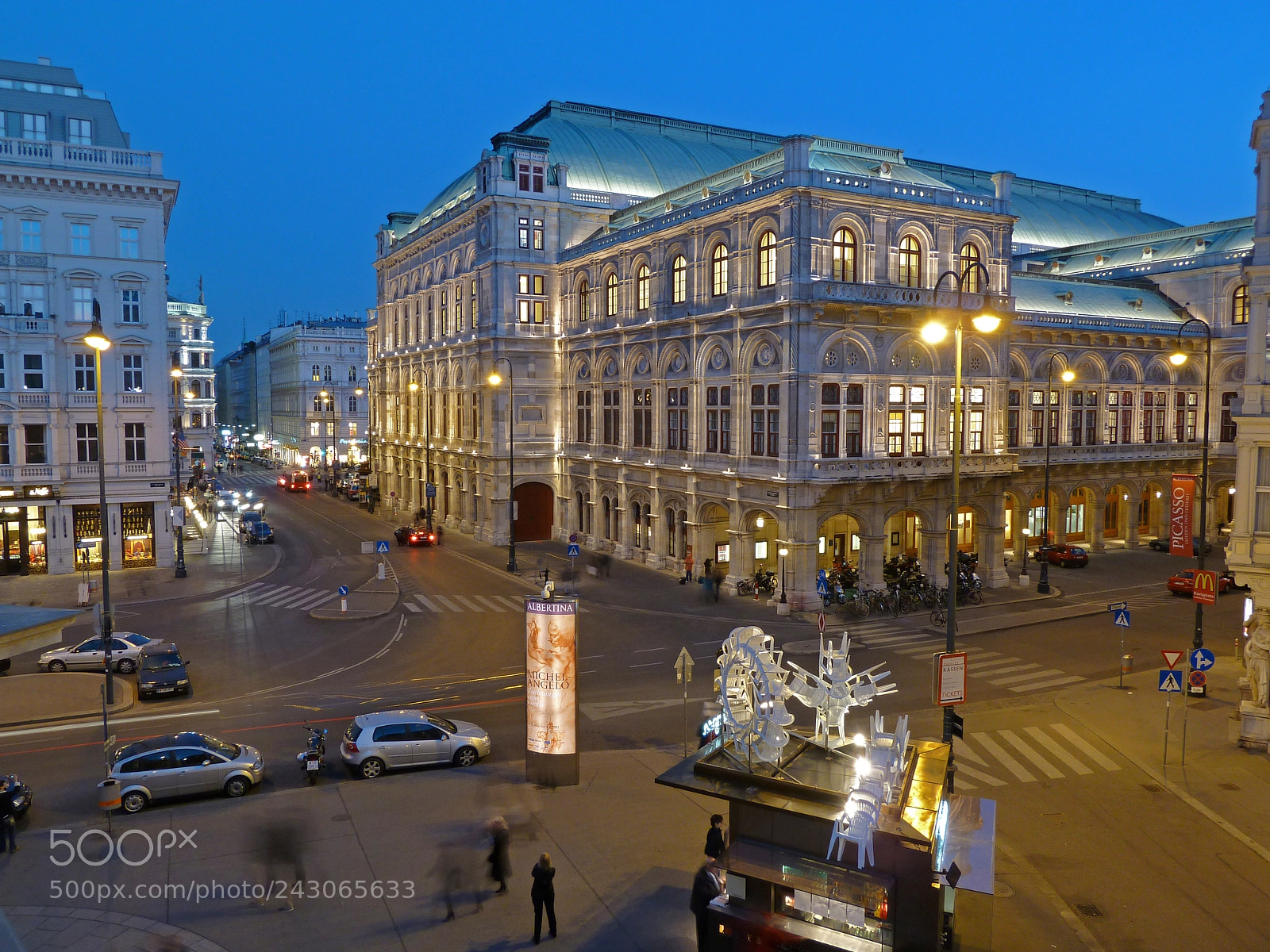 Panasonic Lumix DMC-ZS7 (Lumix DMC-TZ10) sample photo. Wien at night photography