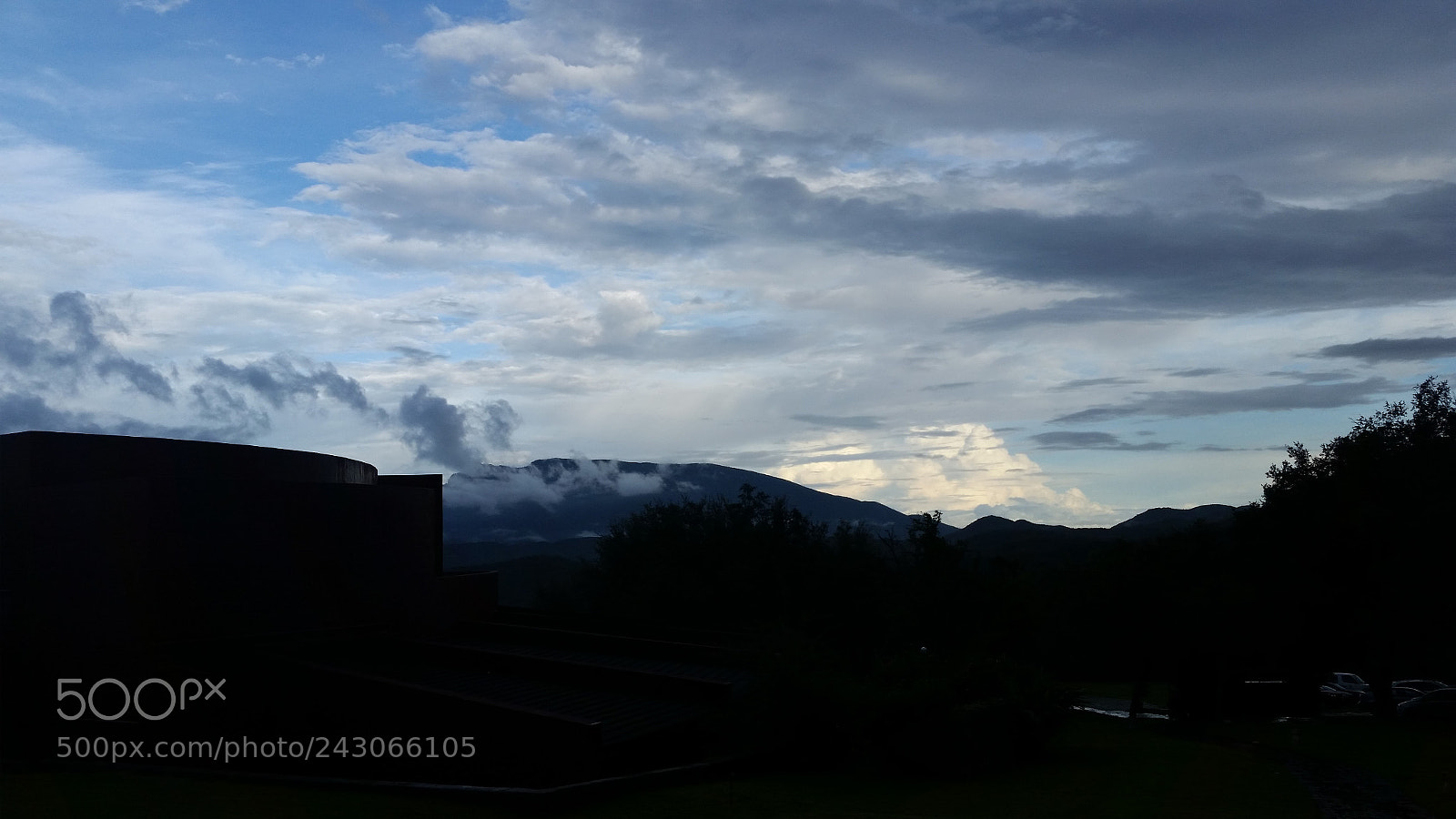 Samsung Galaxy S5 sample photo. Dusk on the mountain photography