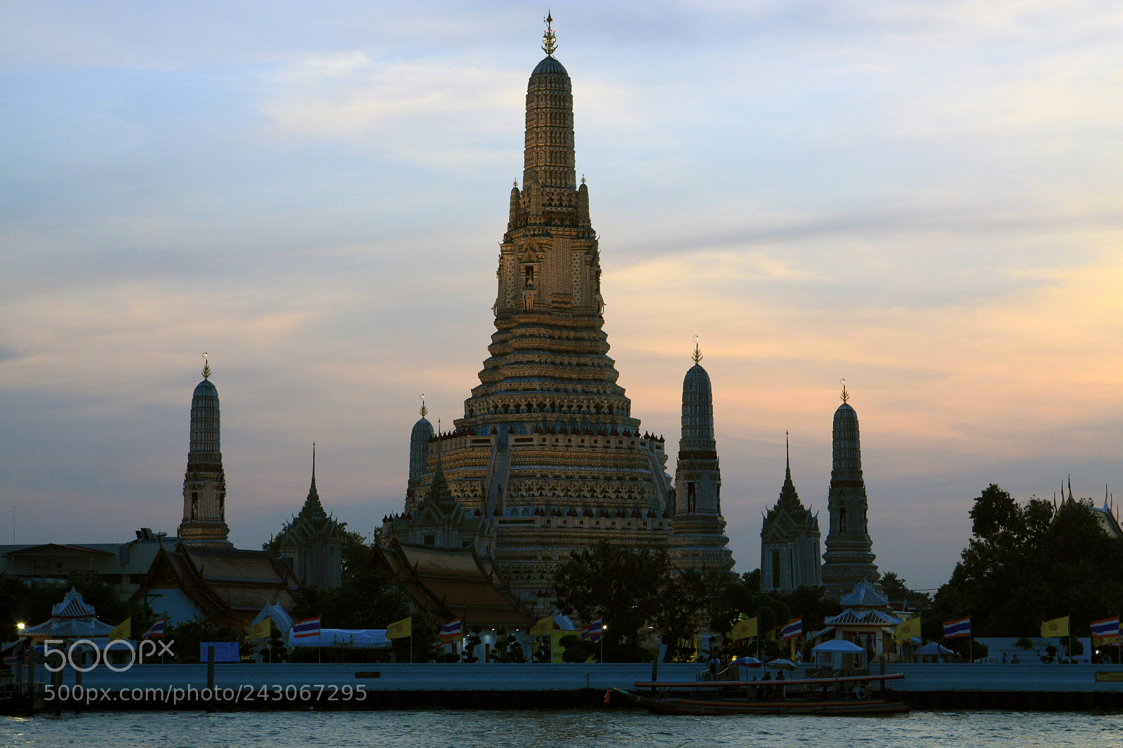 Canon EOS 50D sample photo. Wat arun photography