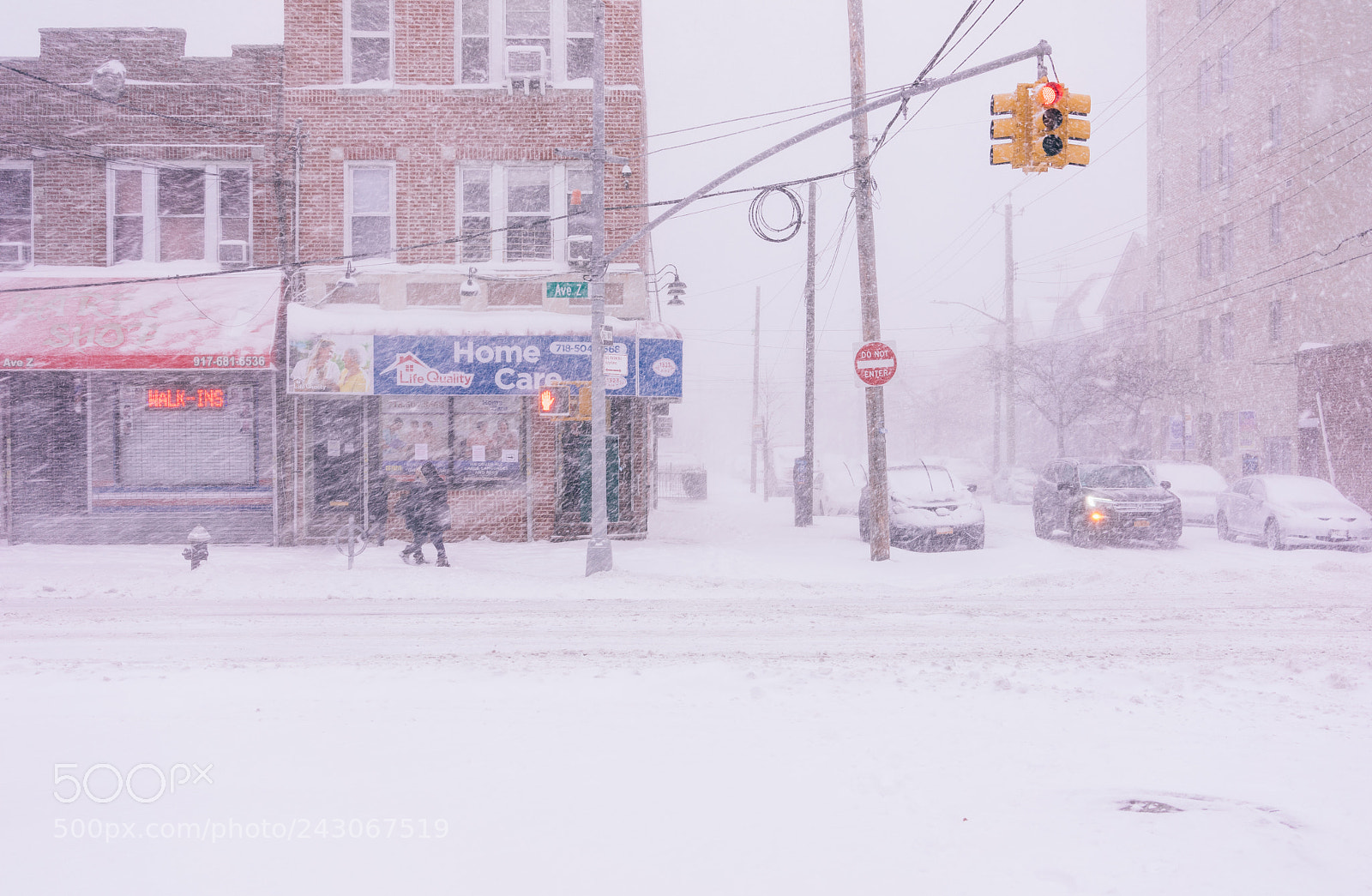 Sony a7R sample photo. Walk-ins welcome, damn the photography