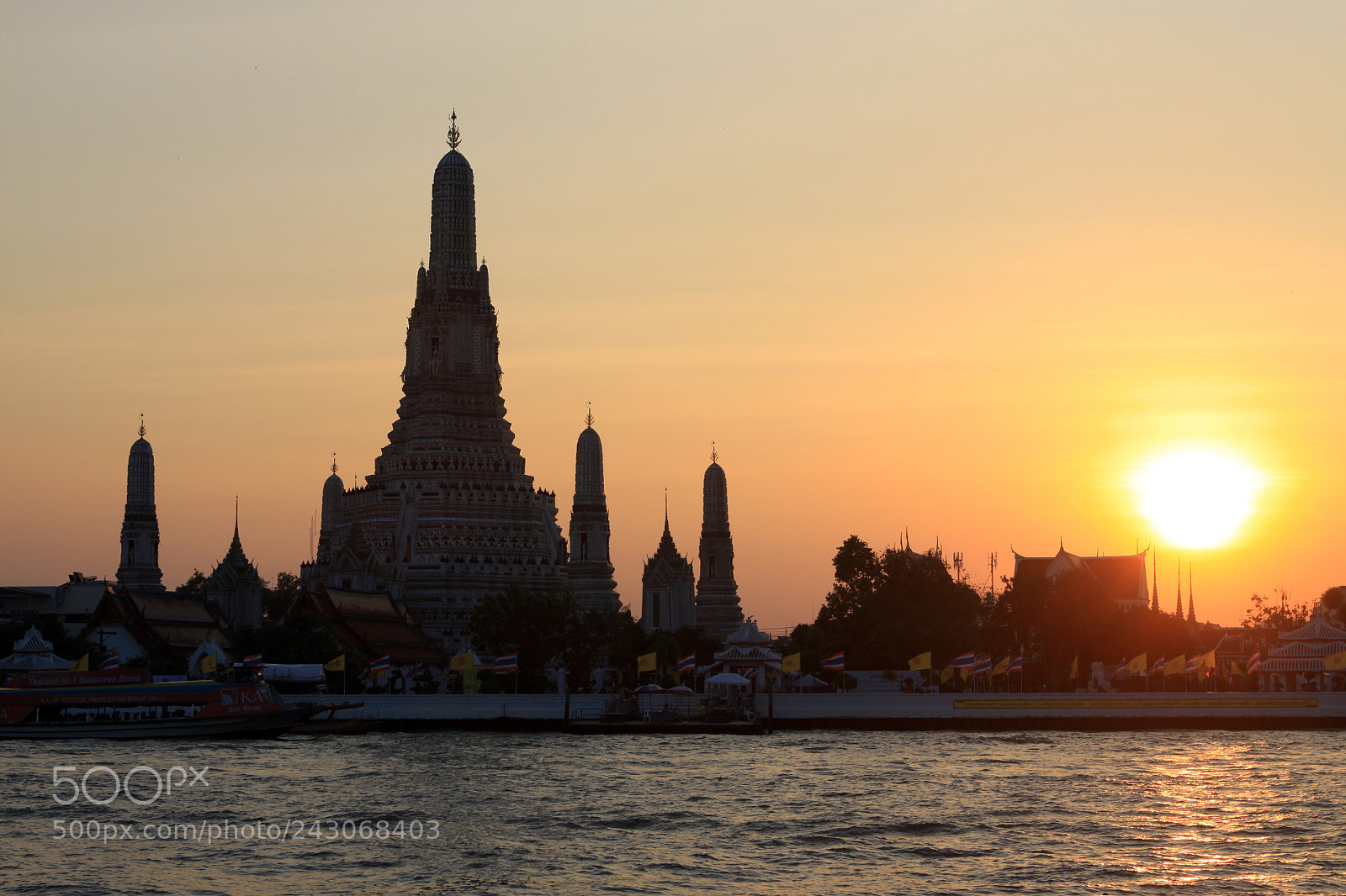Canon EOS 50D sample photo. Wat arun photography