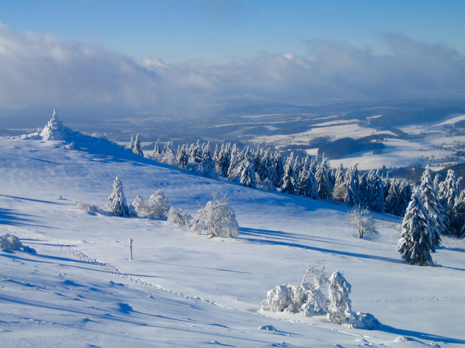 Canon DIGITAL IXUS 40 sample photo. Snowy rhoen hills from the wasserkuppe photography