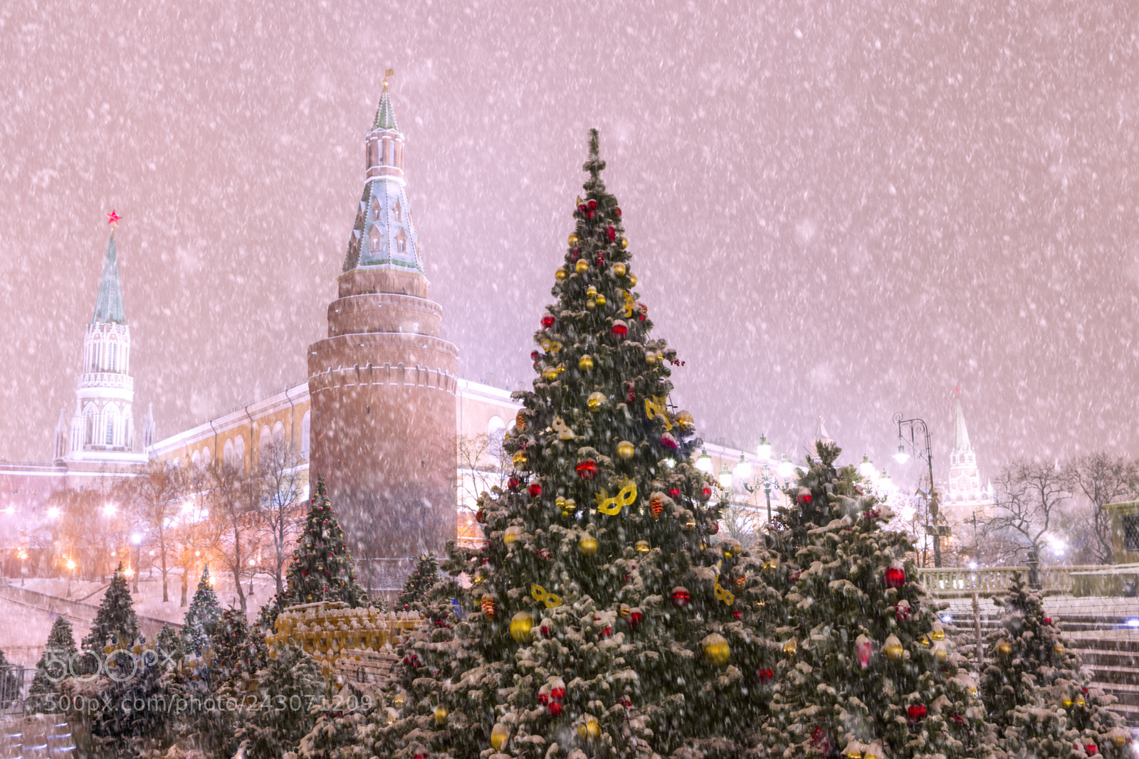 Canon EOS-1D Mark IV sample photo. Moscow, russia. night lights photography