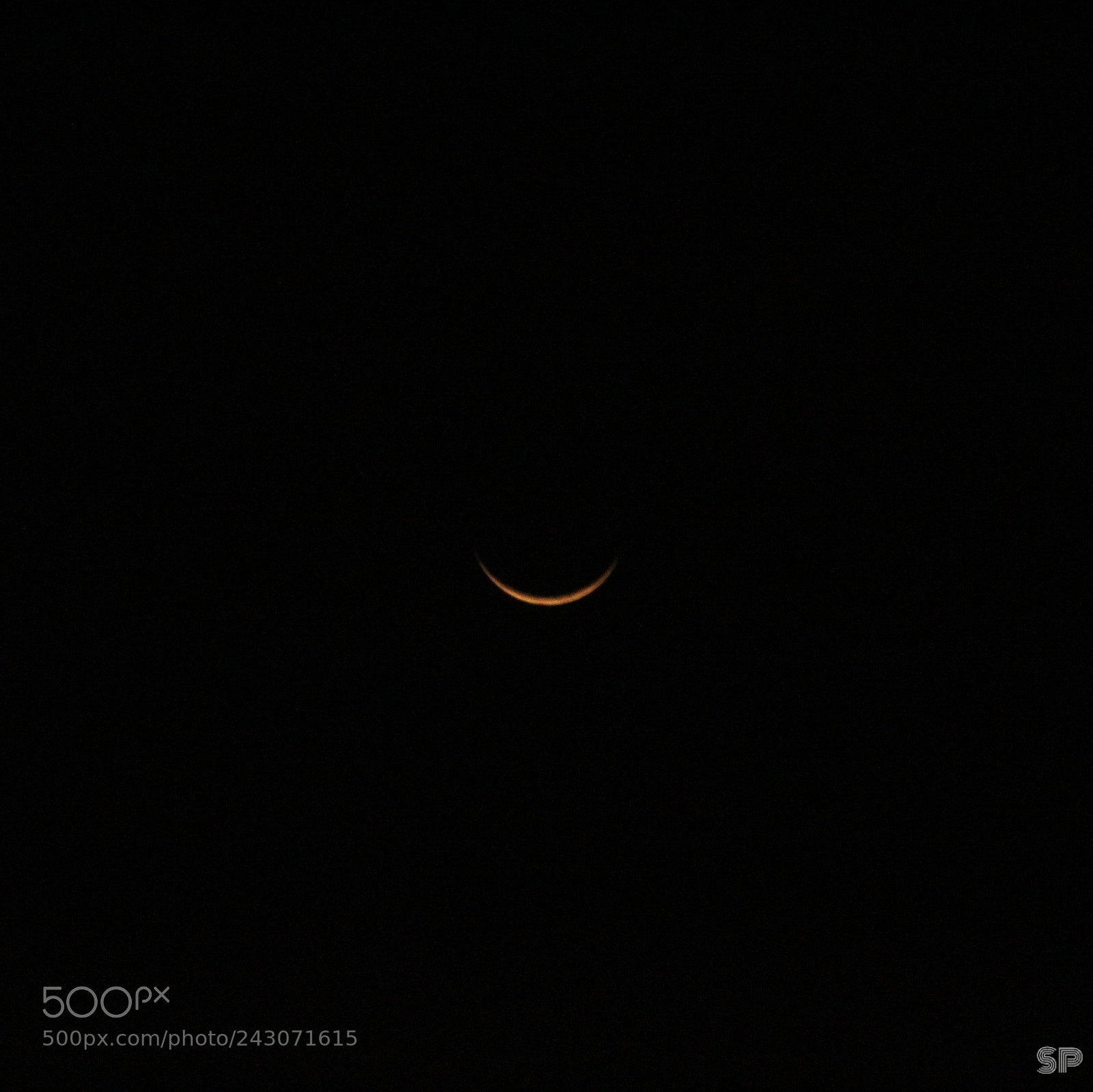 Canon EOS 1300D (EOS Rebel T6 / EOS Kiss X80) sample photo. First day moon ? photography