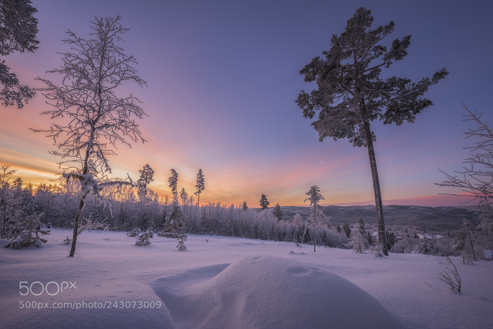 Nikon D810 sample photo. Sunrise in winter mountain photography