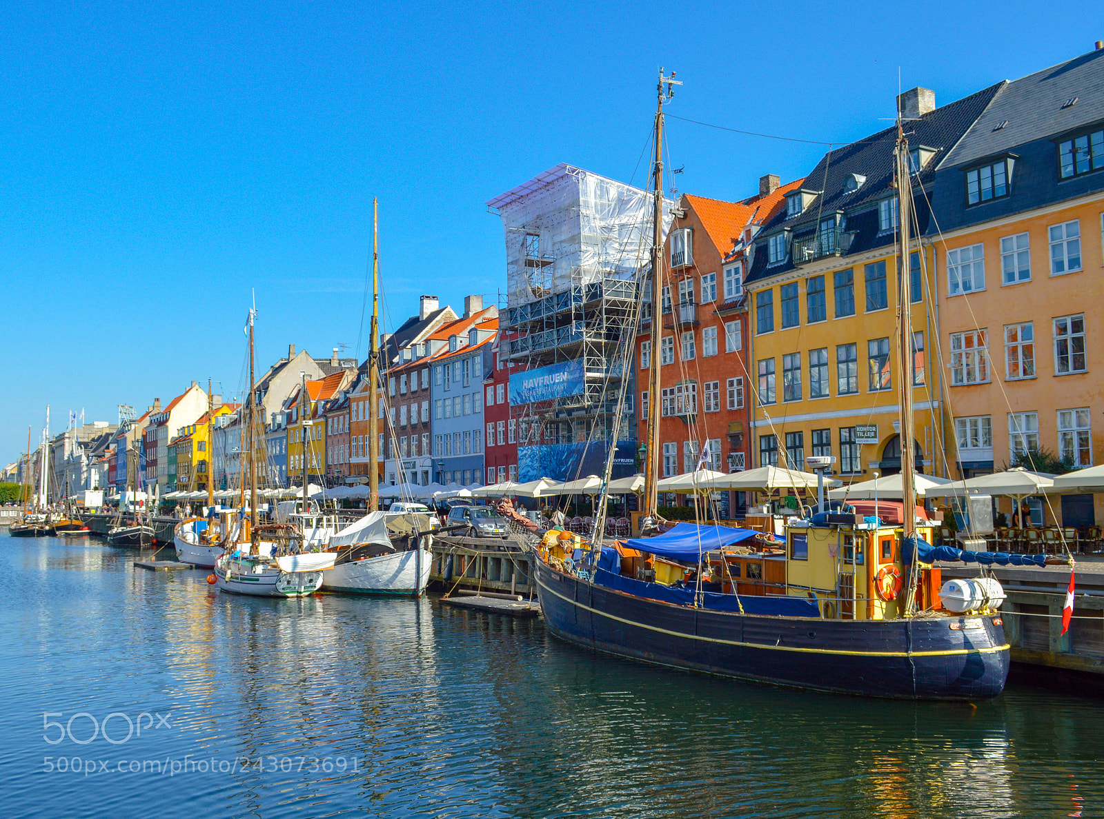 Nikon D3200 sample photo. Nyhavn photography