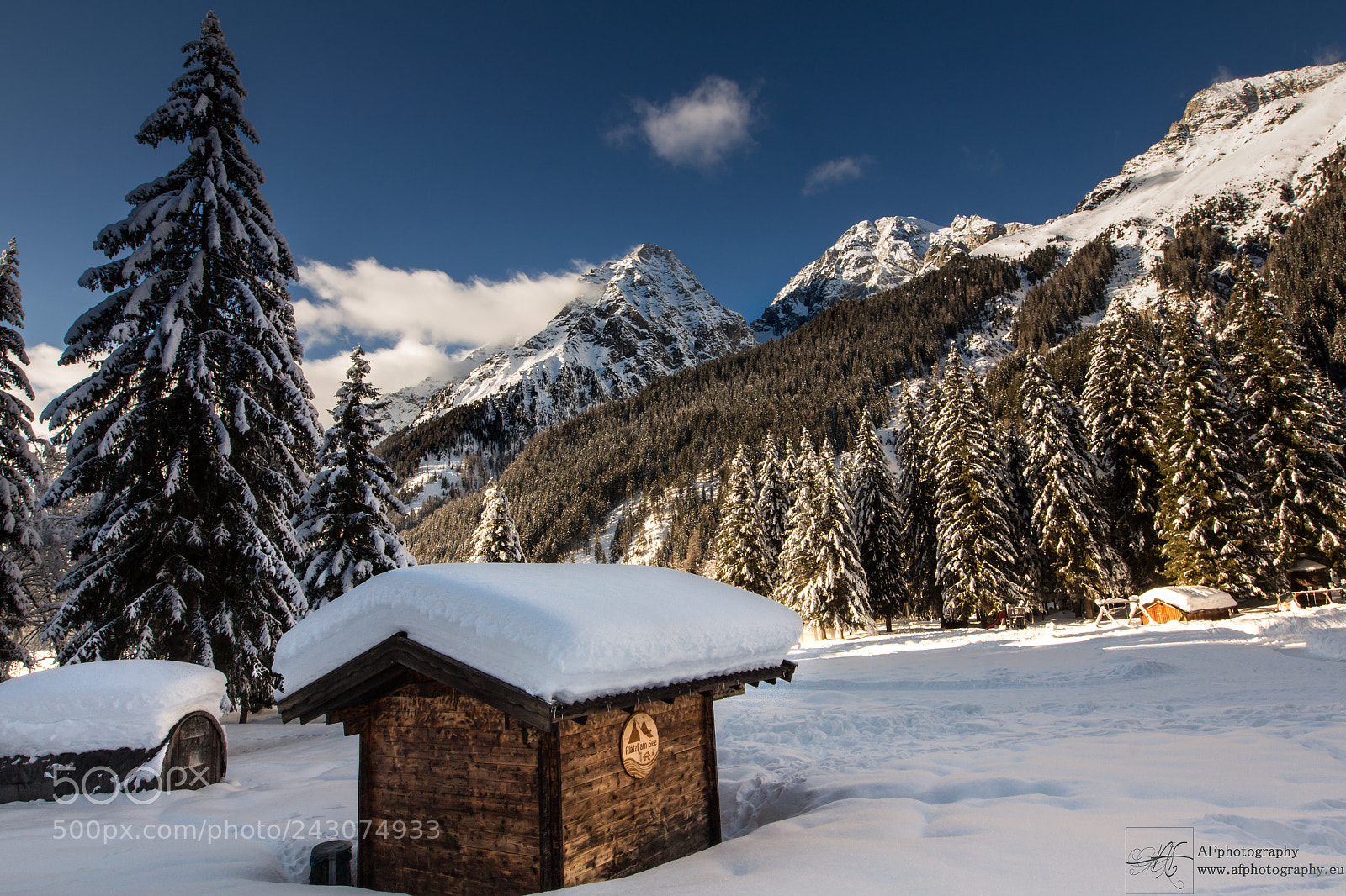 Canon EOS 100D (EOS Rebel SL1 / EOS Kiss X7) sample photo. My little house photography