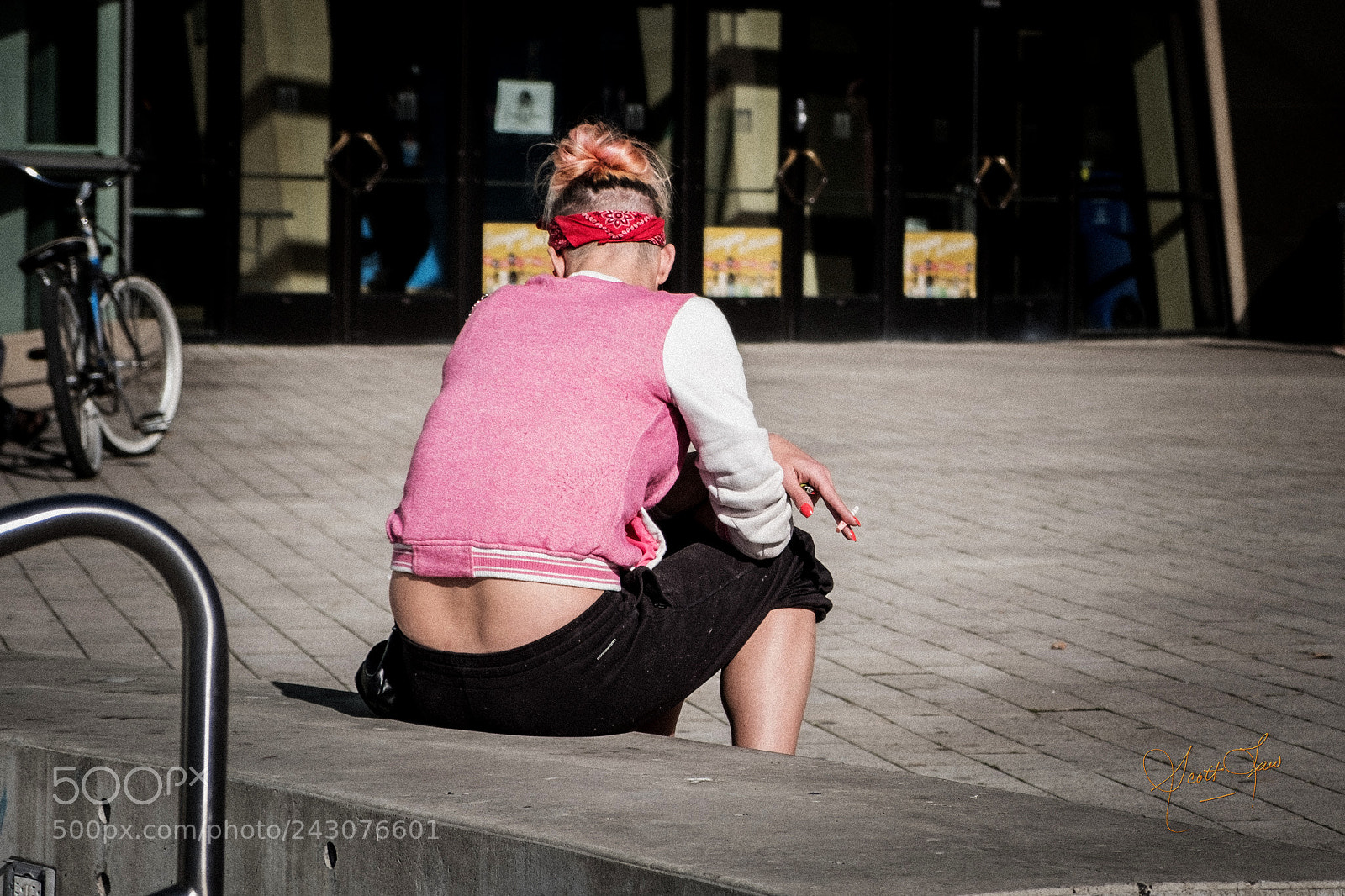 Fujifilm X-T20 sample photo. Smoke break photography