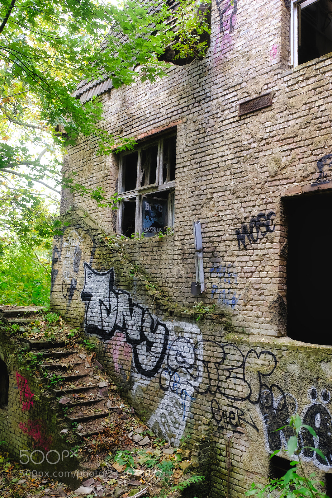 Fujifilm X-Pro2 sample photo. Abandoned photography