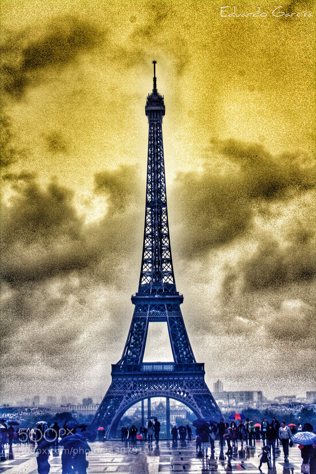 Canon EOS 1000D (EOS Digital Rebel XS / EOS Kiss F) sample photo. Torre eiffel 3 photography
