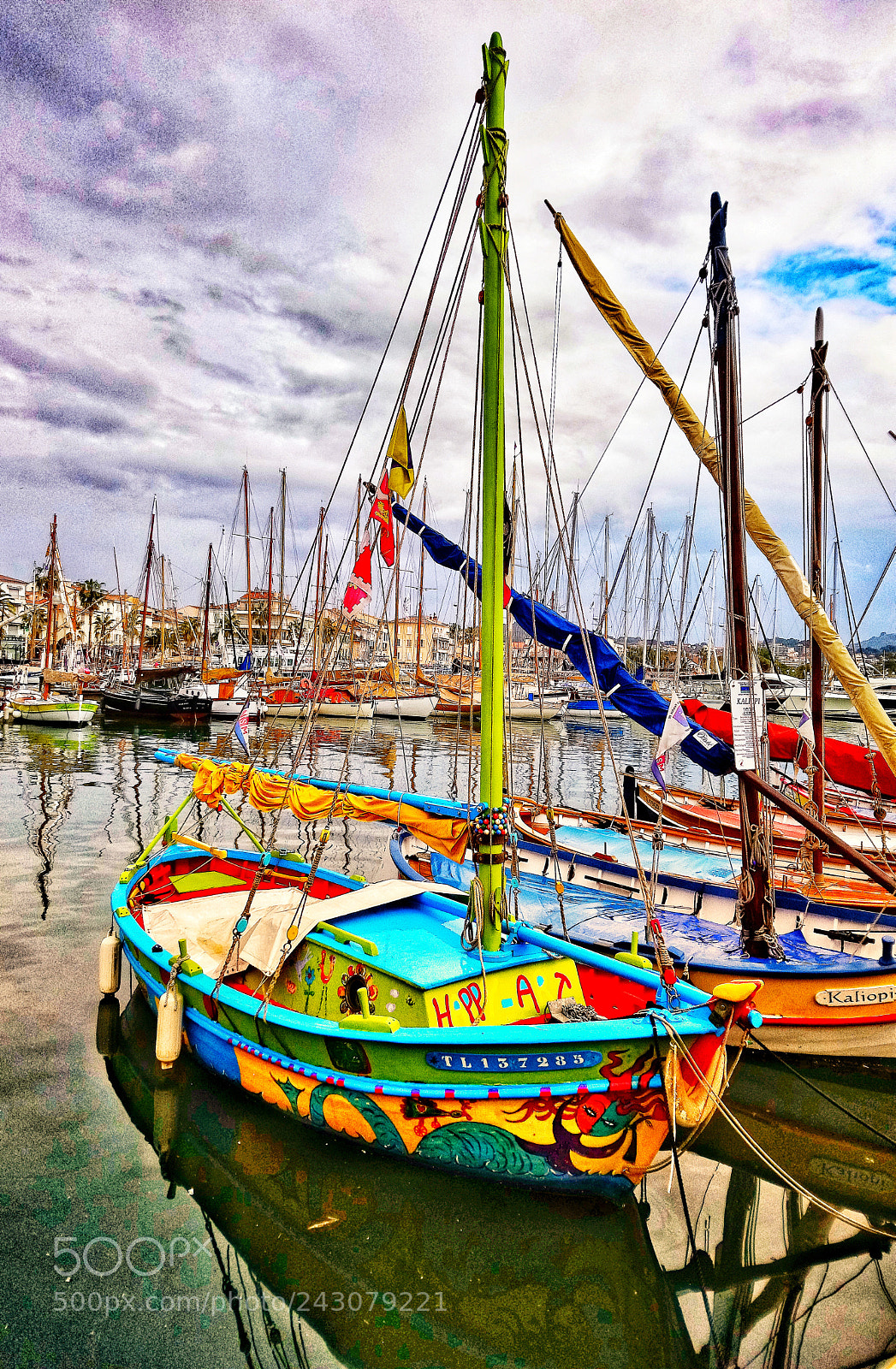 Sony Xperia XA1 Ultra sample photo. Sanary and happé boat photography