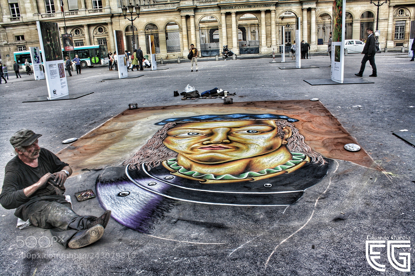 Canon EOS 1000D (EOS Digital Rebel XS / EOS Kiss F) sample photo. Pintor callejero photography