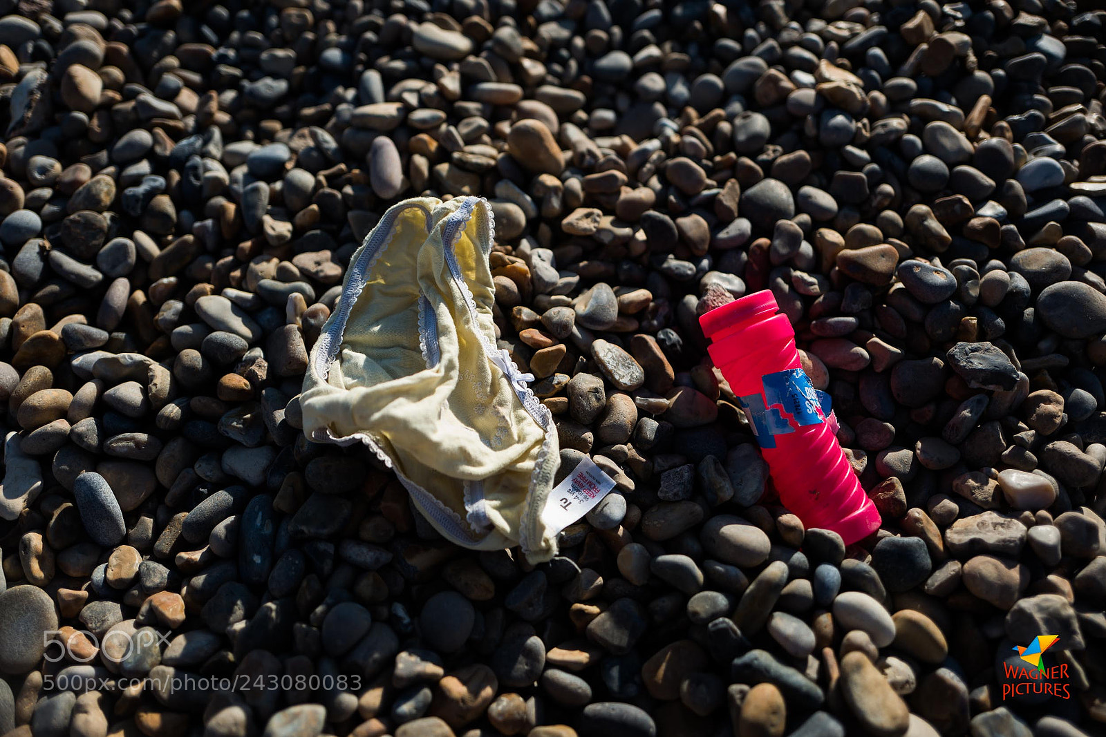 Leica Q (Typ 116) sample photo. Weybourne flotsam! photography
