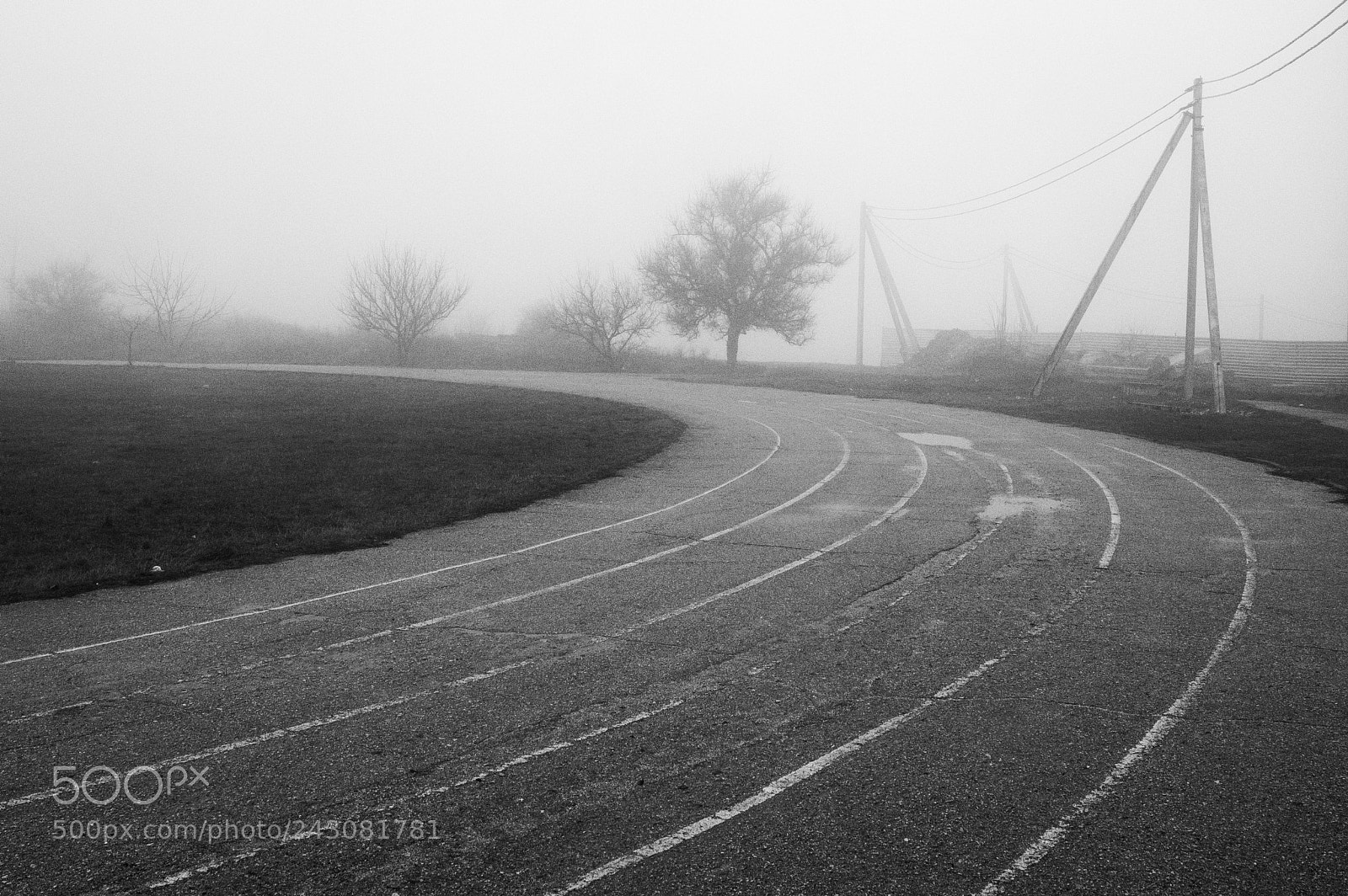Nikon D3200 sample photo. Track photography