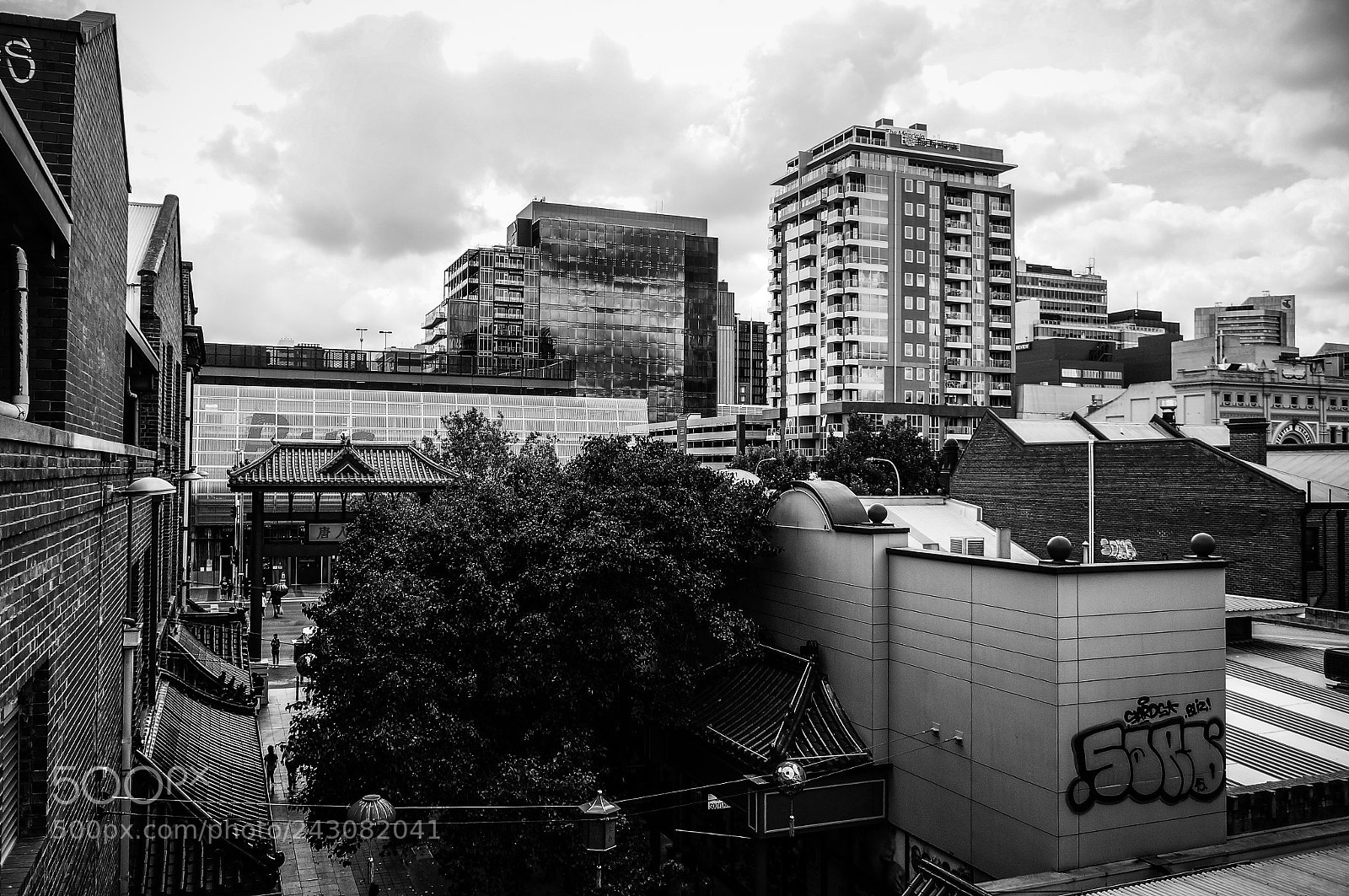 Sony Alpha NEX-5N sample photo. Approaching city photography