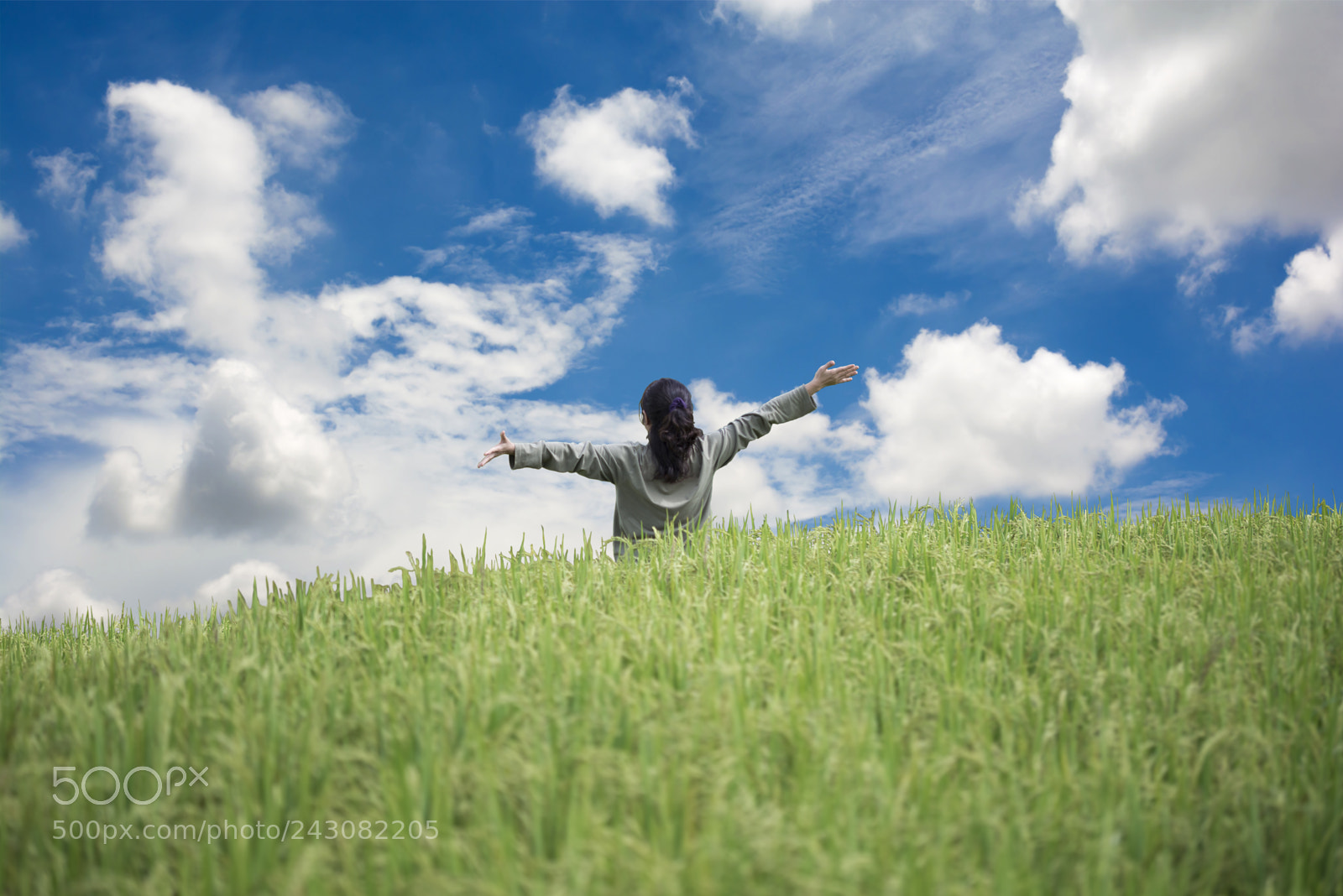 Nikon D610 sample photo. Happy woman standing in photography