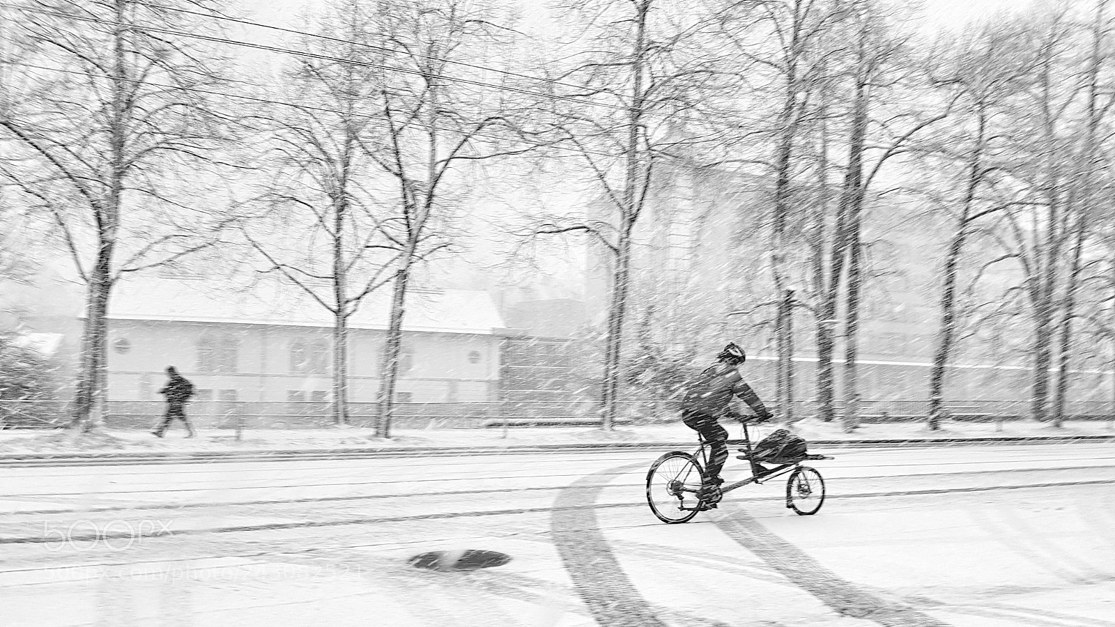 Samsung Galaxy S7 sample photo. Blizzard in the city photography