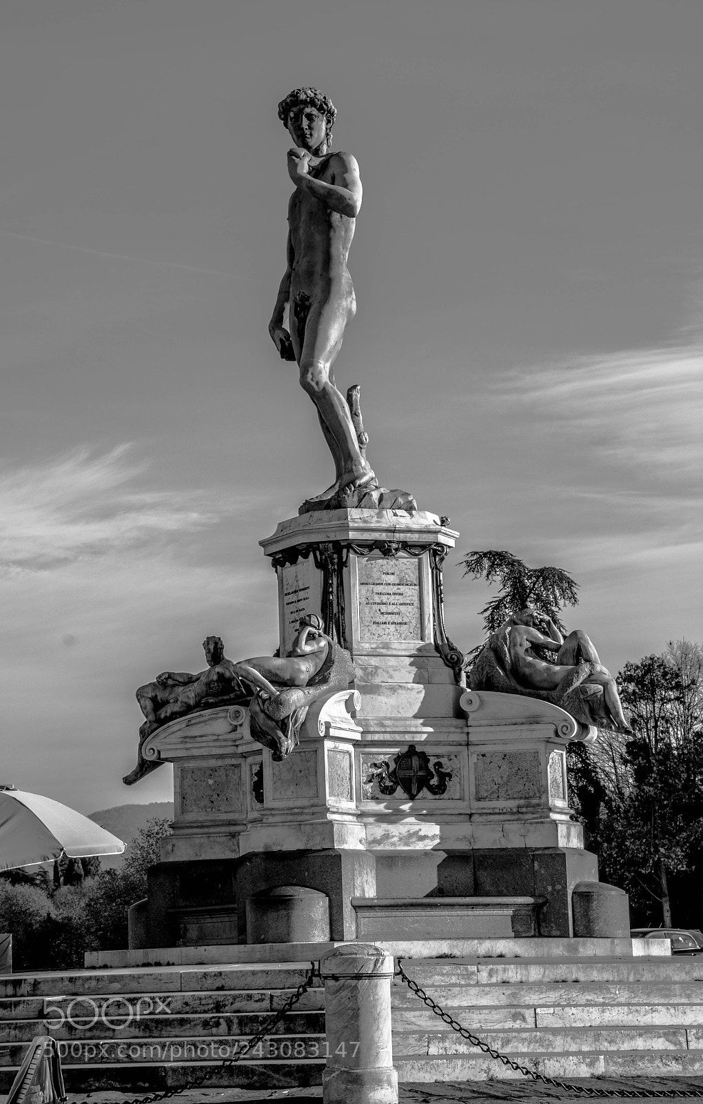 Nikon D7200 sample photo. The statue photography