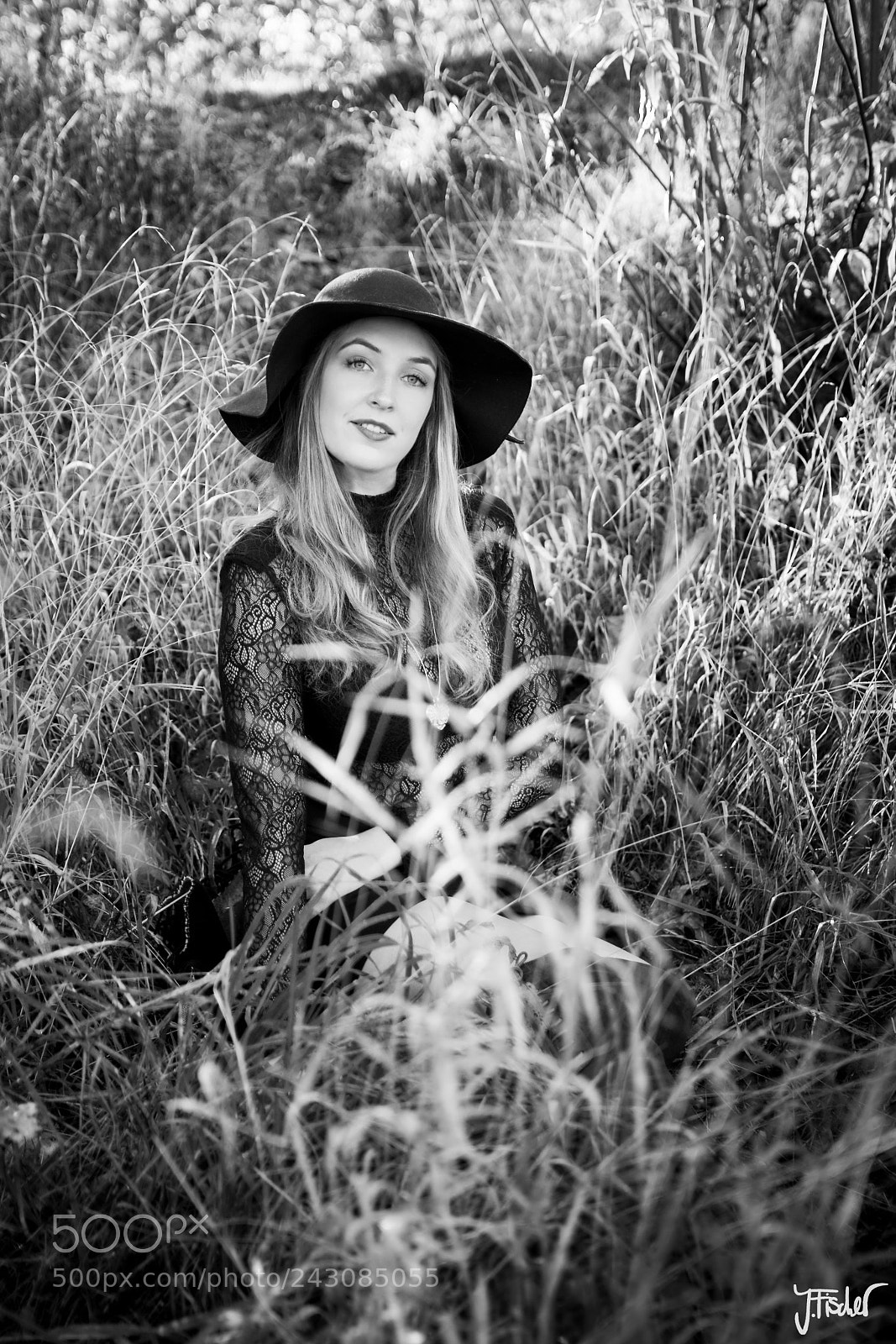 Nikon D7100 sample photo. Lady in nature photography