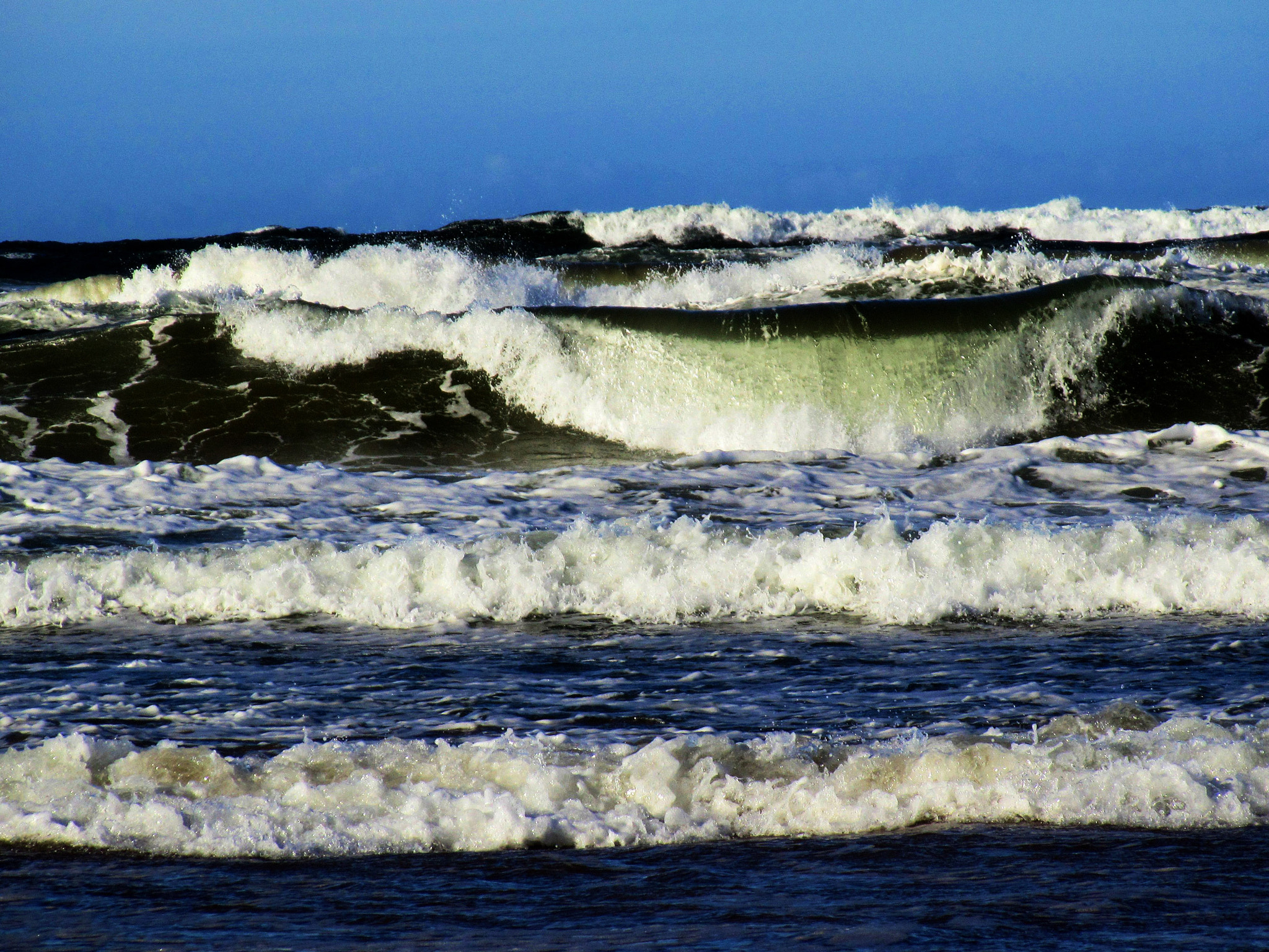 Canon PowerShot SD4500 IS (IXUS 1000 HS / IXY 50S) sample photo. Pei waves photography