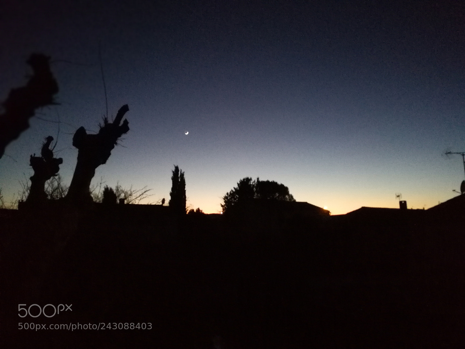 HUAWEI Mate 9 sample photo. Provence by night photography