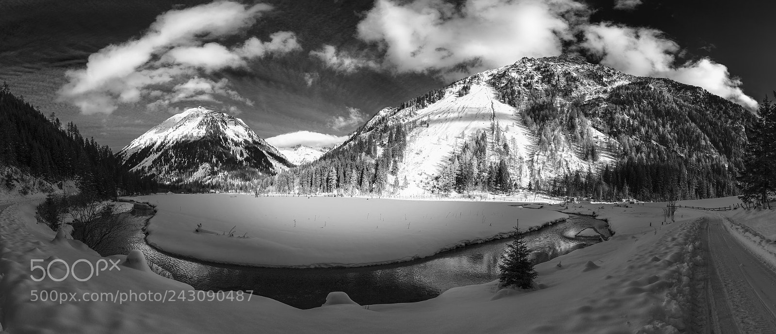 Canon EOS 5DS R sample photo. Lungau winter panorama photography