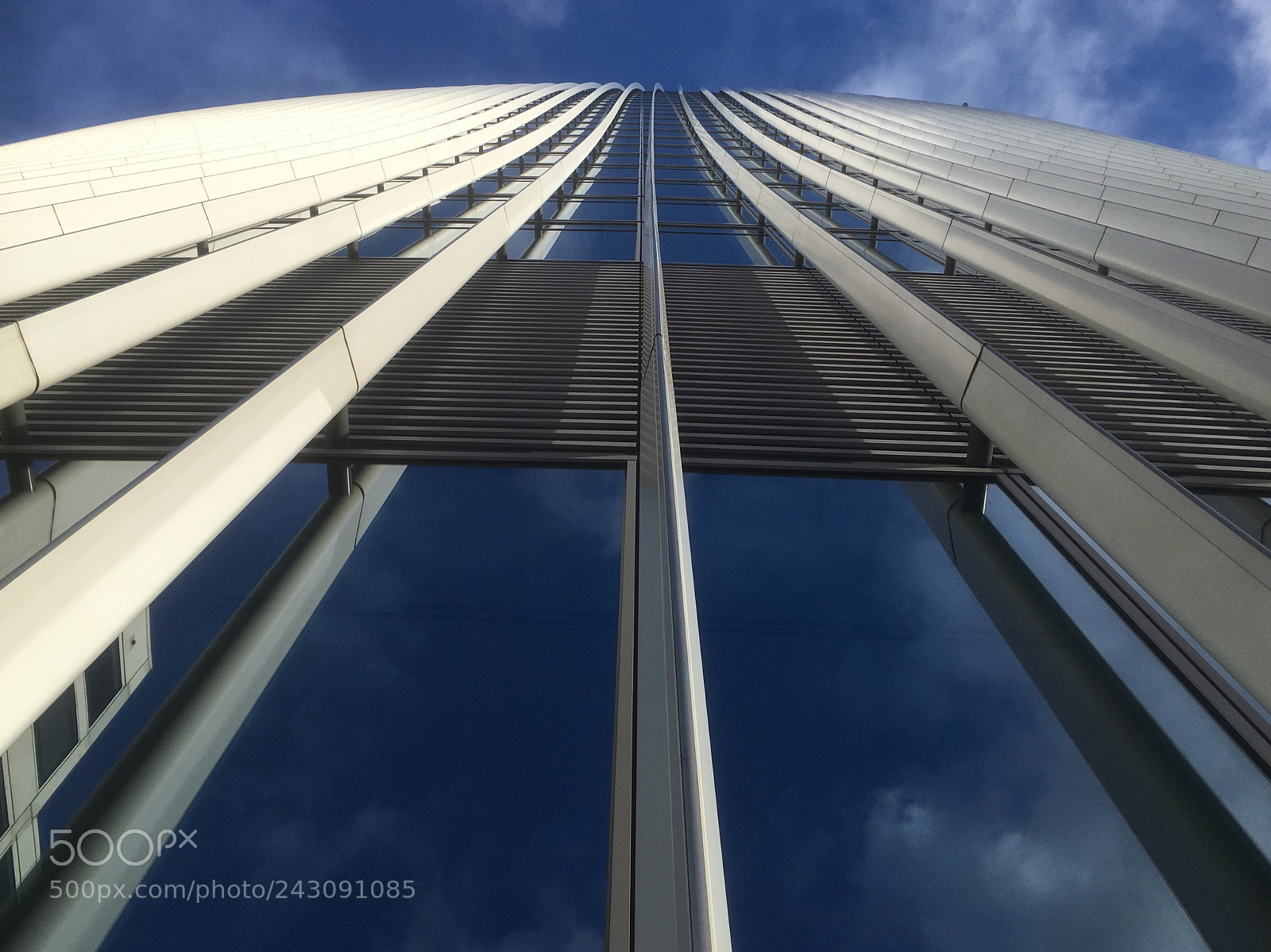 Apple iPhone SE sample photo. 20 fenchurch in colour photography