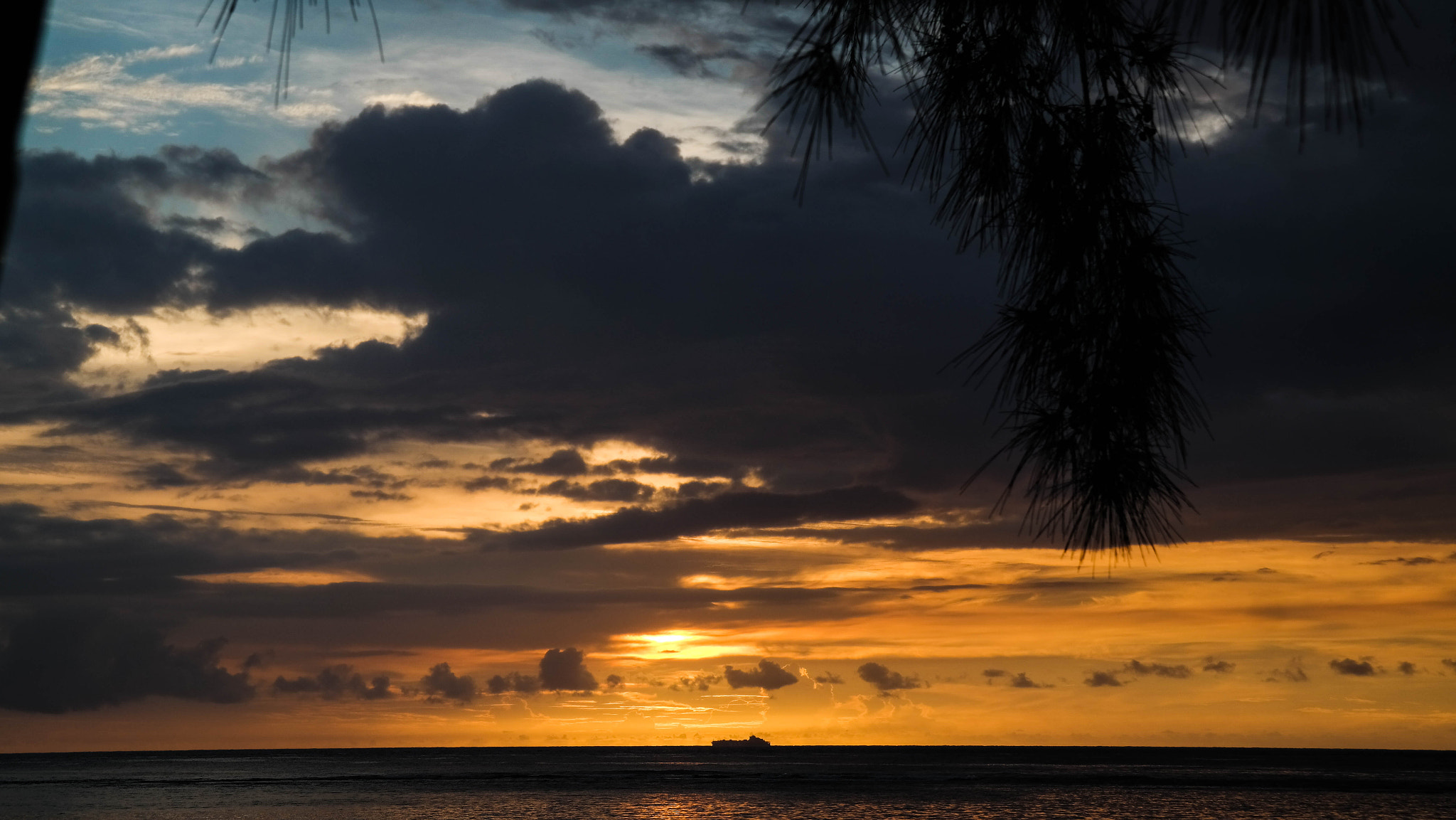 Samsung NX300M sample photo. Sunset on mauritius photography