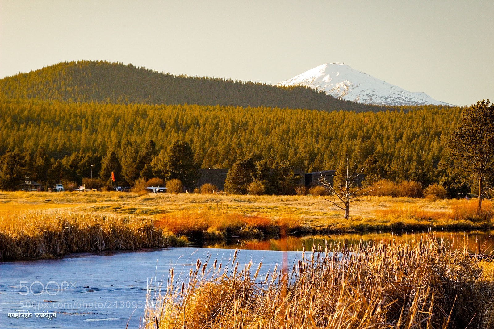 Canon EOS 600D (Rebel EOS T3i / EOS Kiss X5) sample photo. Mt bachelor, sunriver, central photography