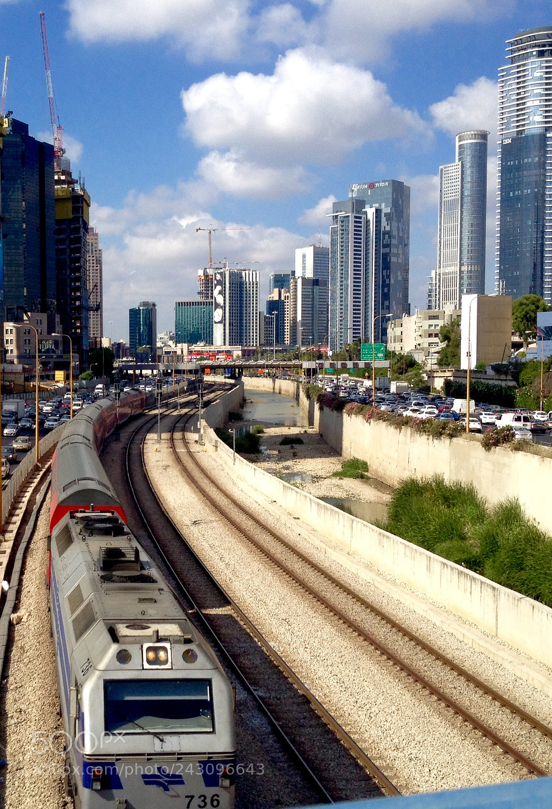 Apple iPhone 4S sample photo. City landscape photography