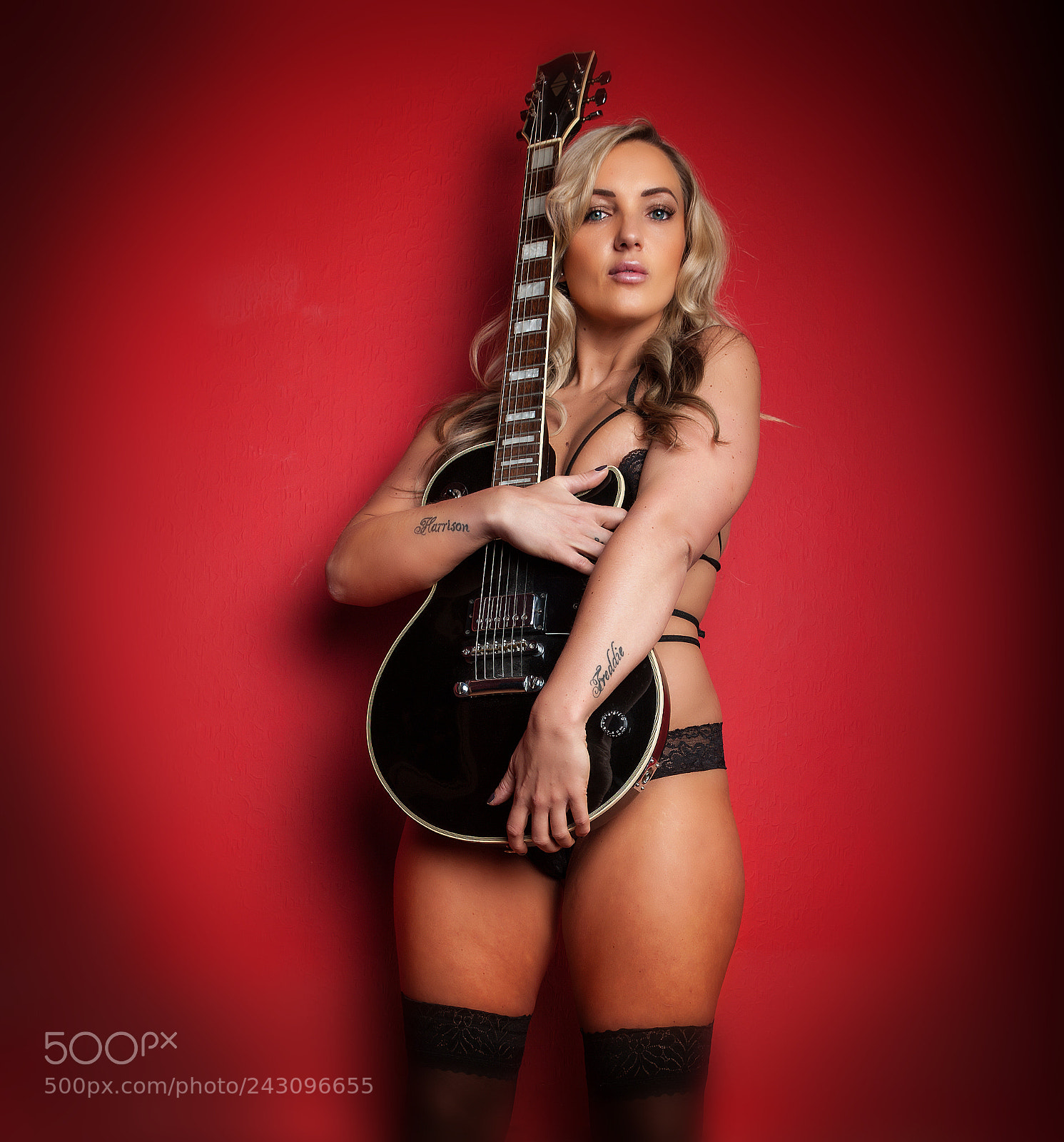 Nikon D700 sample photo. Rosie with guitar 02 photography