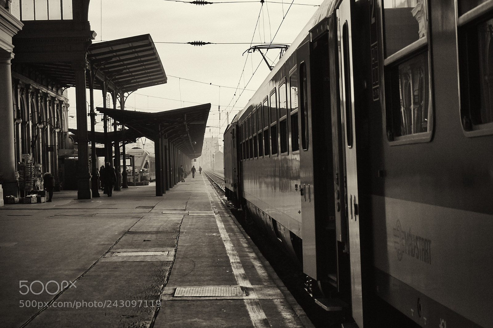 Canon EOS 650D (EOS Rebel T4i / EOS Kiss X6i) sample photo. The journey starts photography