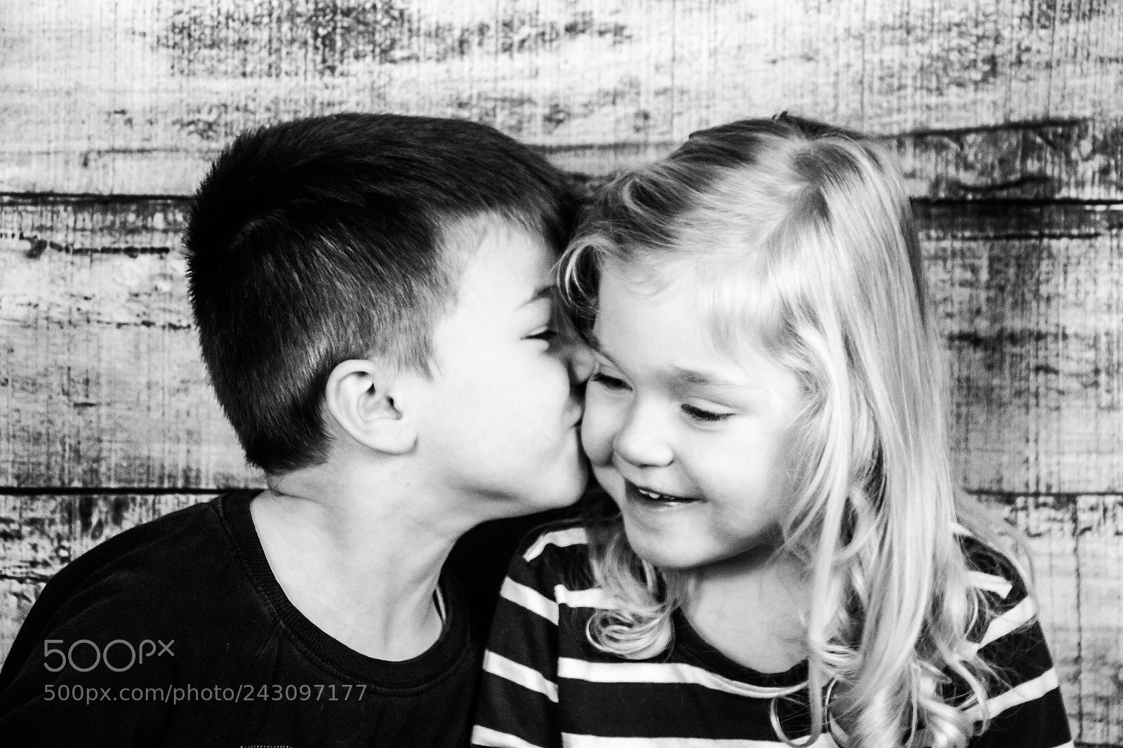 Canon EOS 650D (EOS Rebel T4i / EOS Kiss X6i) sample photo. Siblings photography