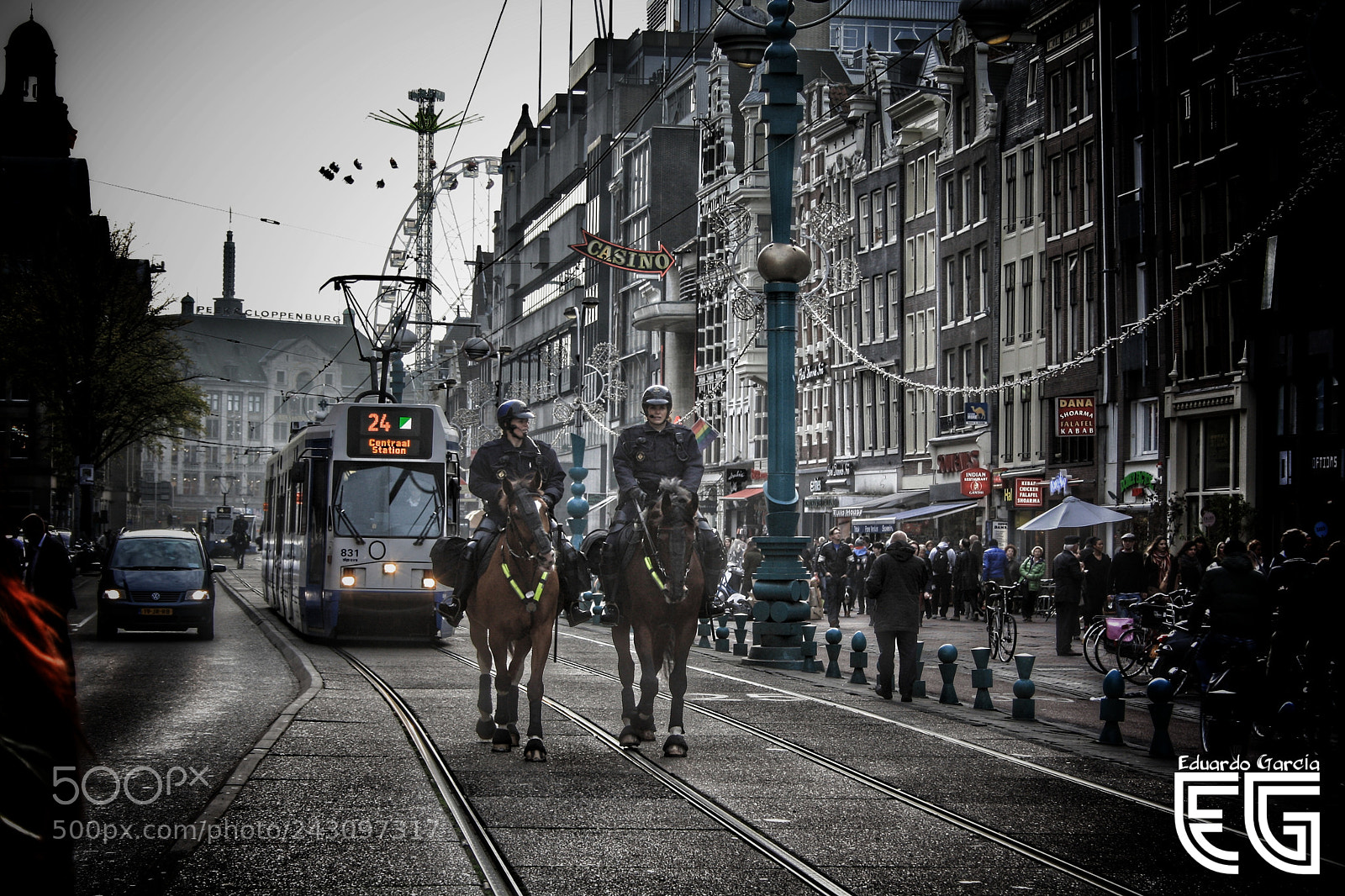 Canon EOS 1000D (EOS Digital Rebel XS / EOS Kiss F) sample photo. Ámsterdam police photography