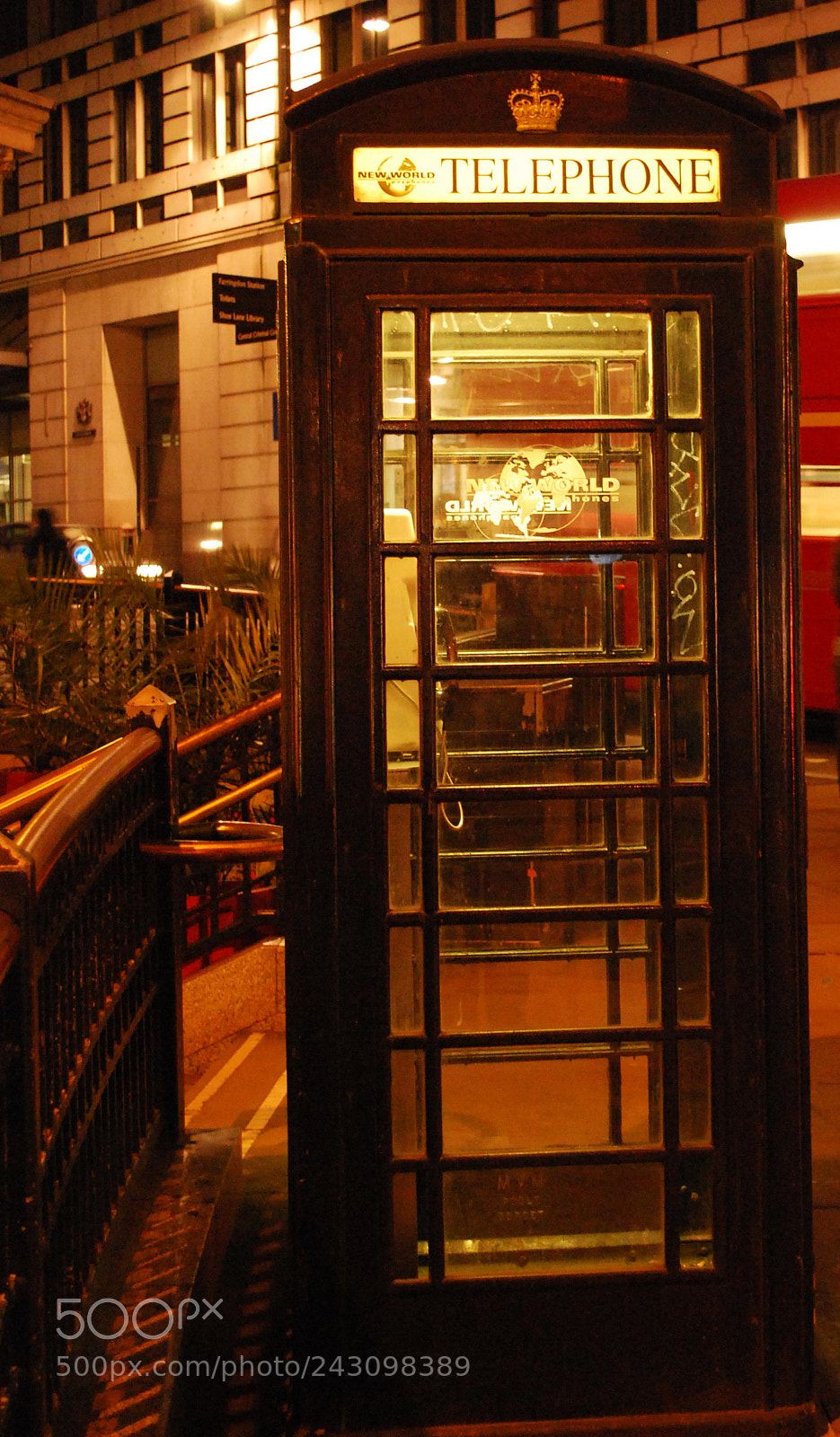 Nikon D60 sample photo. London by night photography