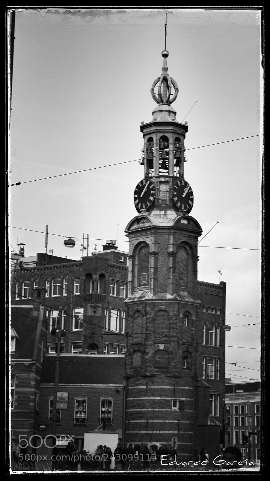 Canon EOS 1000D (EOS Digital Rebel XS / EOS Kiss F) sample photo. Campanario con reloj photography